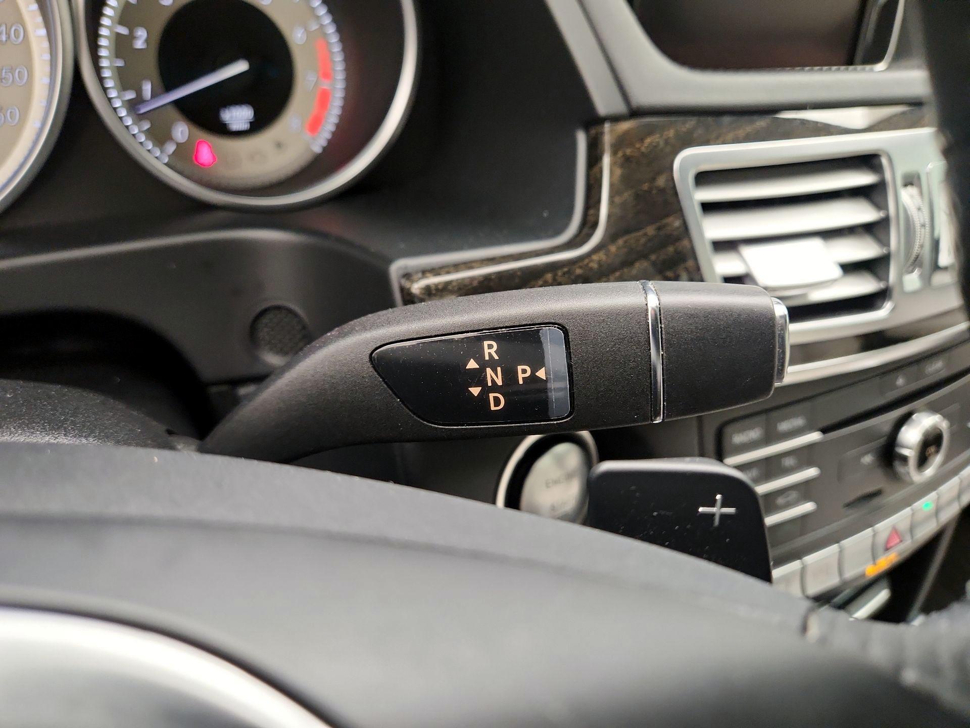 Thumbnail: 2016 Mercedes-Benz E-Class - 18