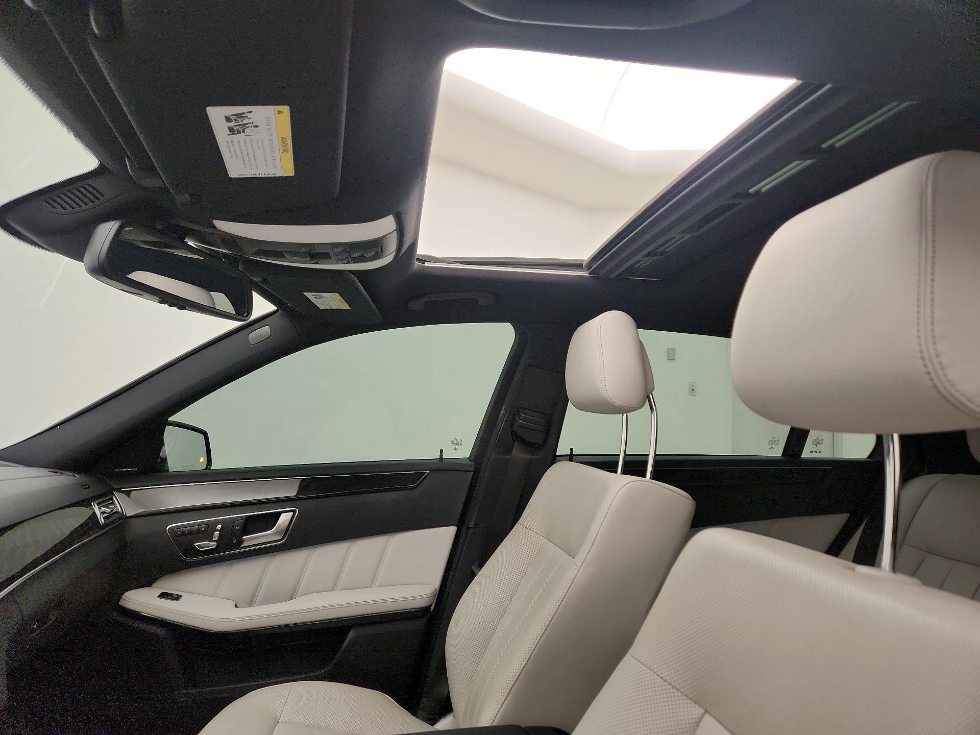 Thumbnail: 2016 Mercedes-Benz E-Class - 20