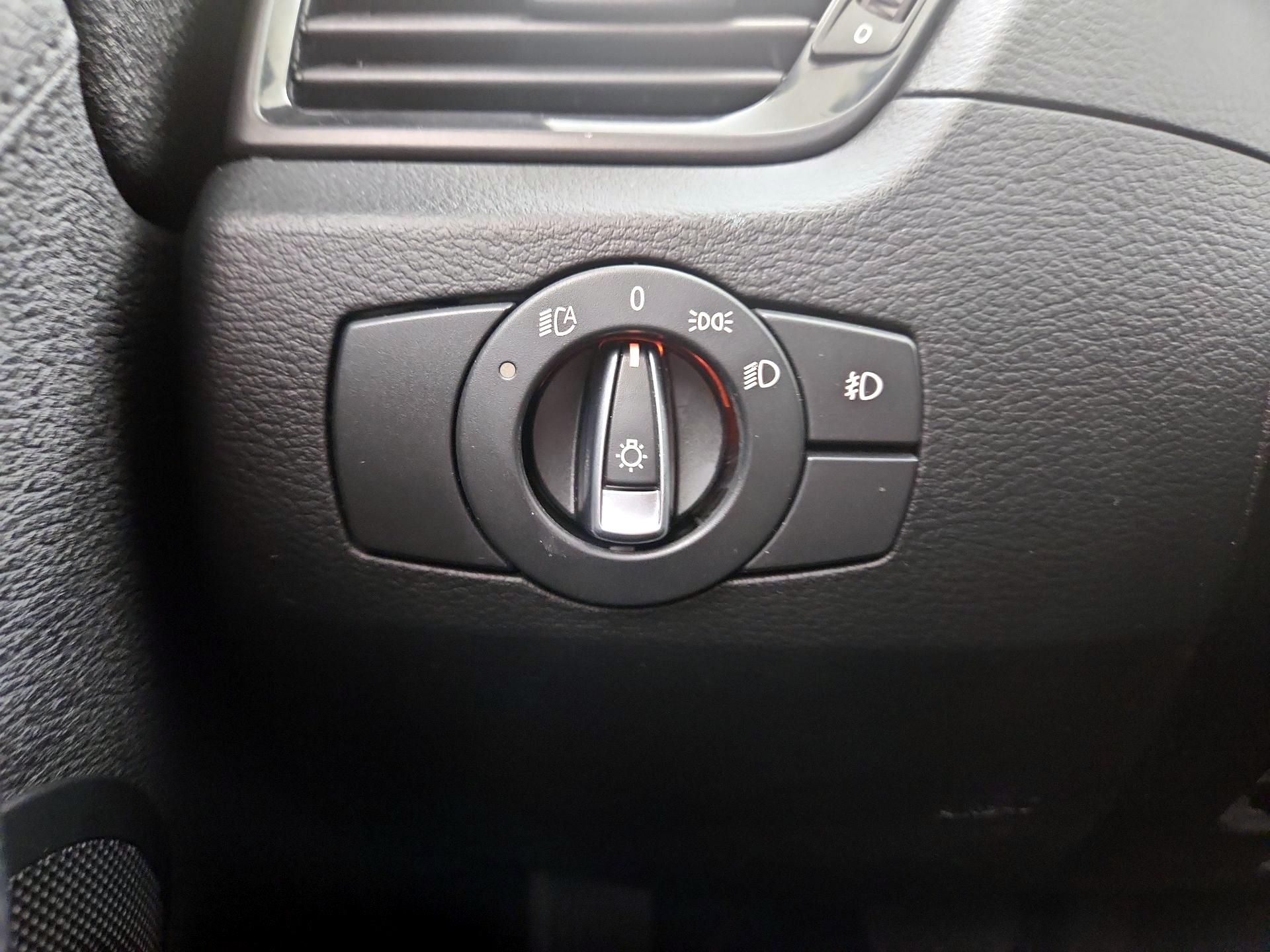 Thumbnail: 2015 BMW X1 - 13