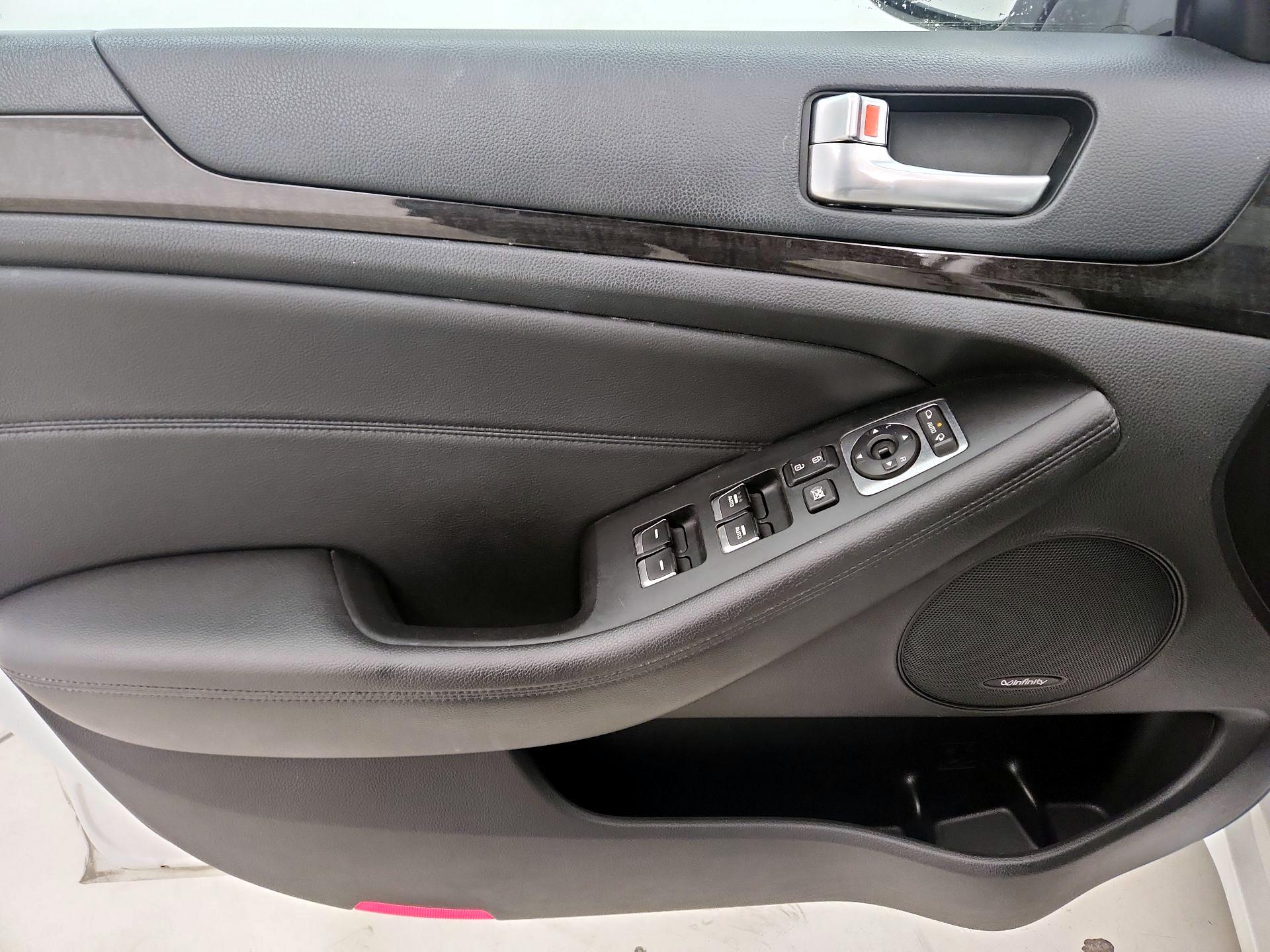 Thumbnail: 2016 Kia Cadenza - 12