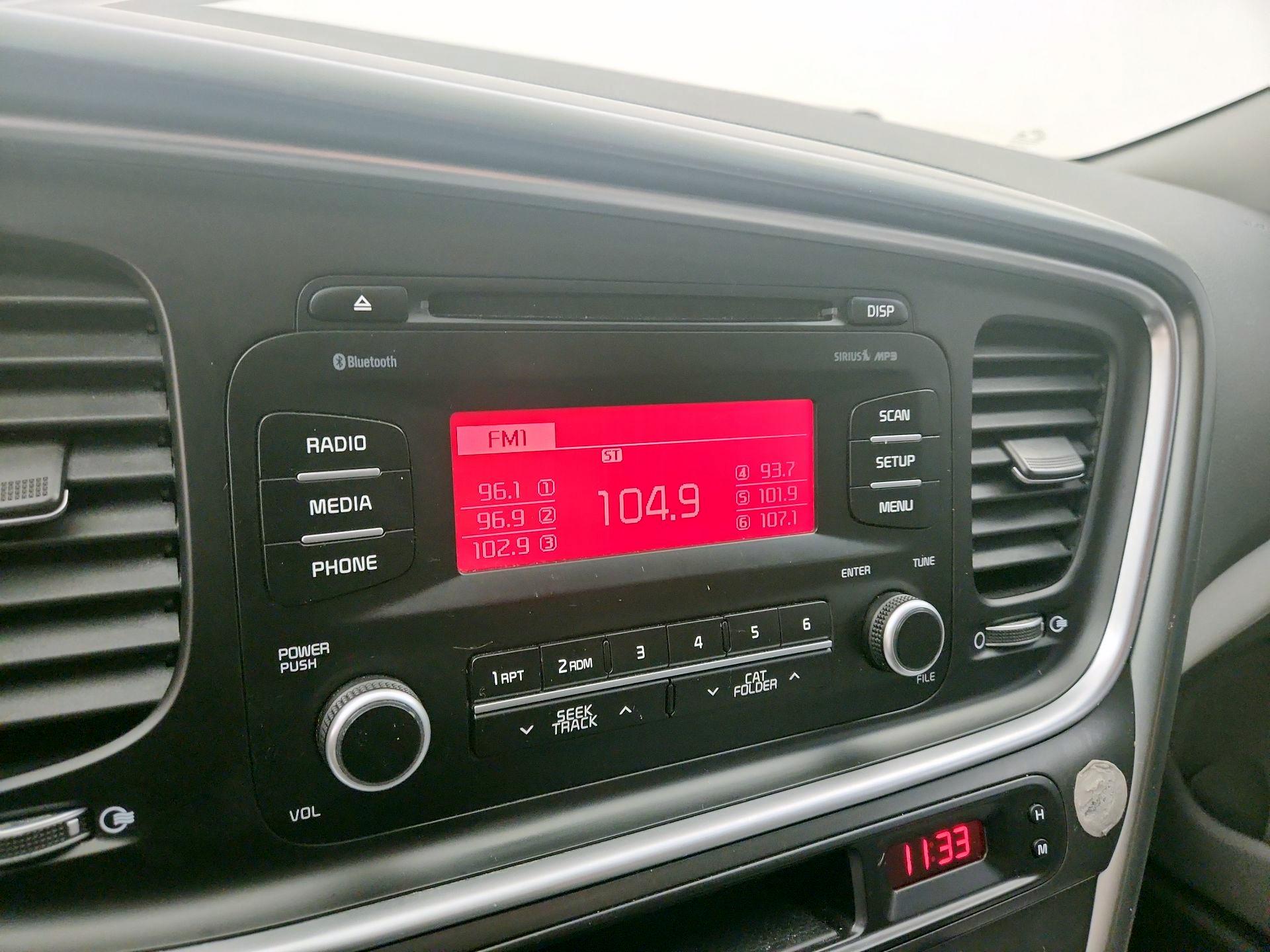 Thumbnail: 2015 Kia Optima - 14