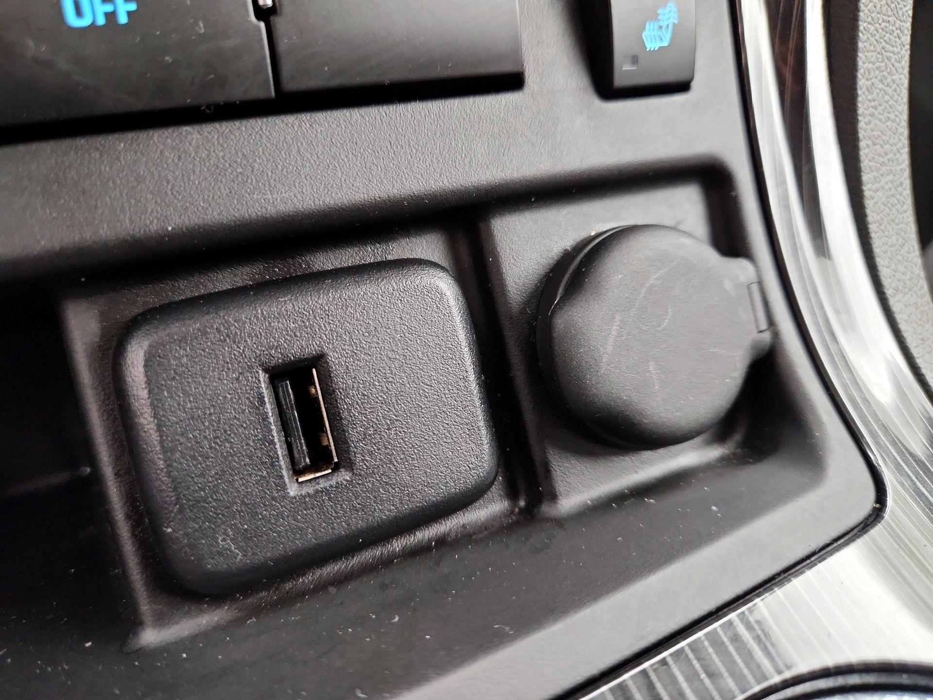 Thumbnail: 2015 Chevrolet Traverse - 18