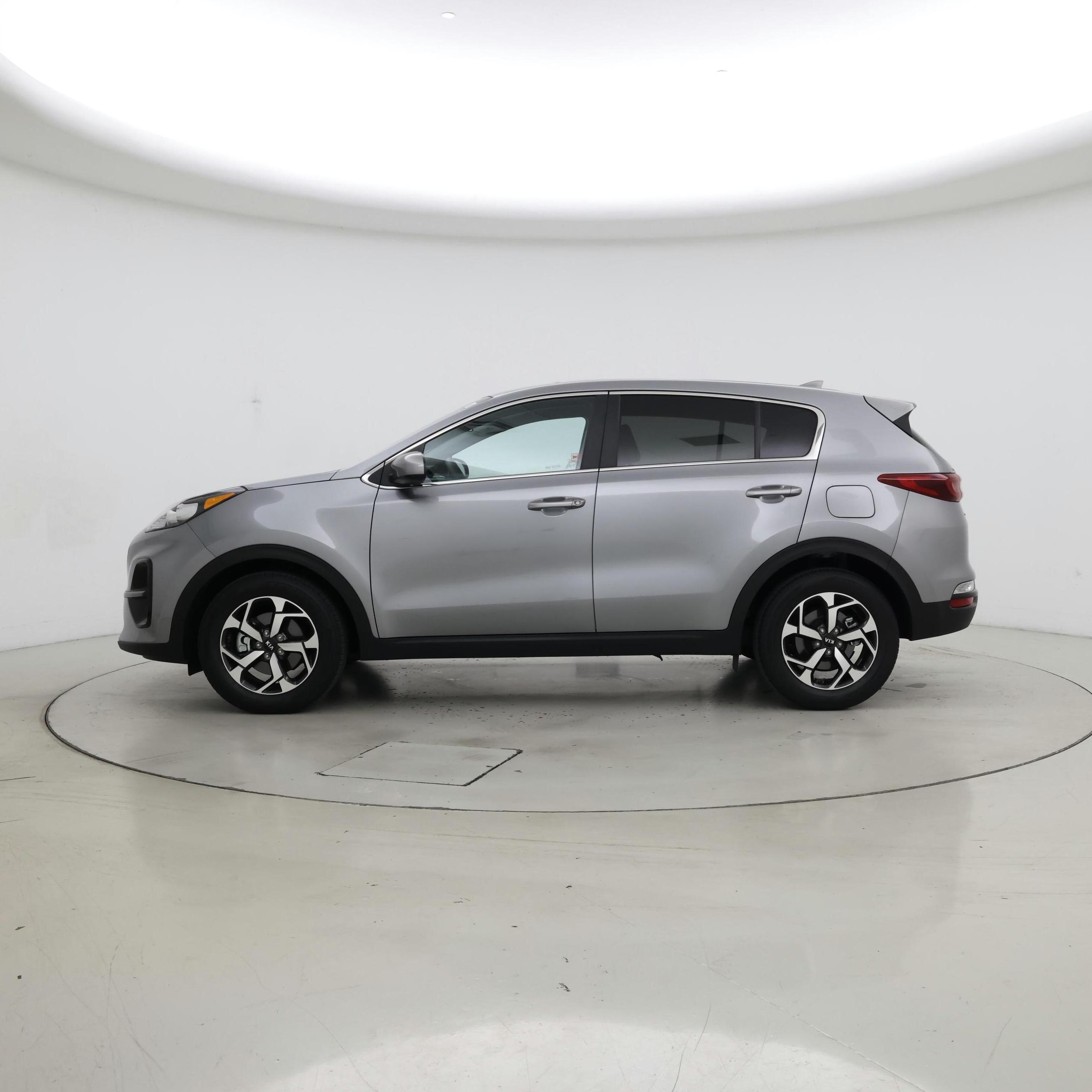 Thumbnail: 2022 Kia Sportage - 3