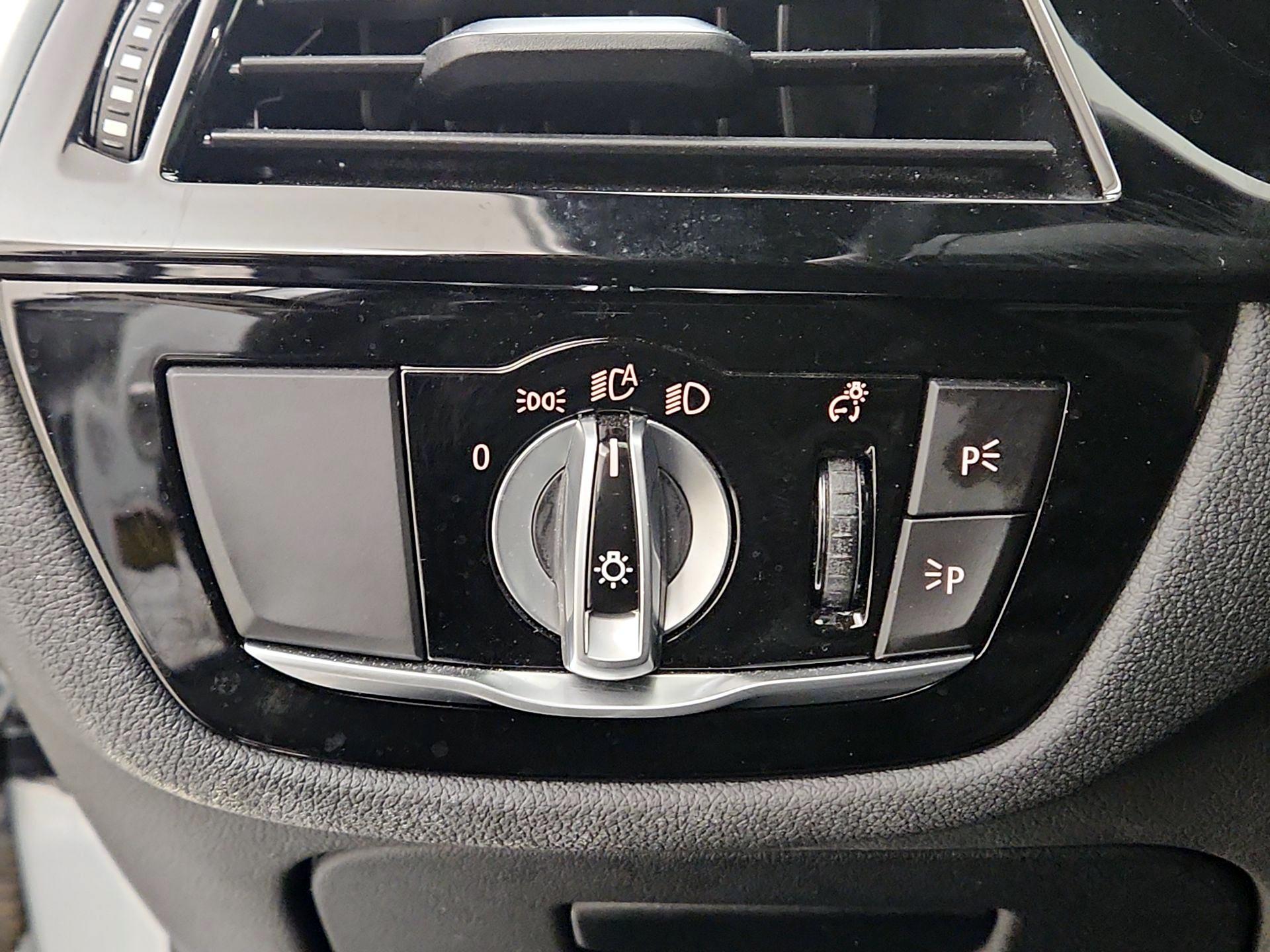 Thumbnail: 2020 BMW 5 Series - 13