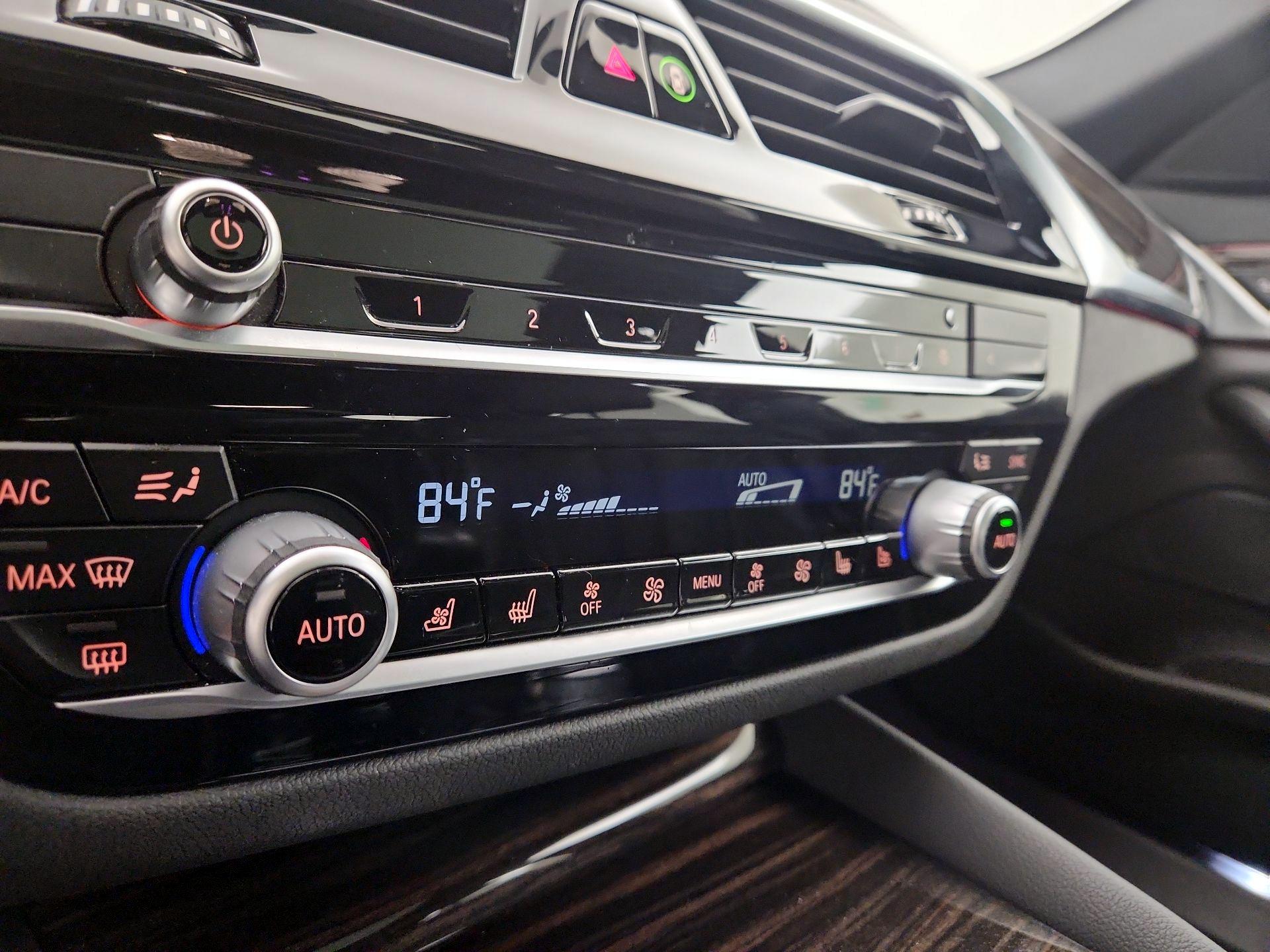 Thumbnail: 2020 BMW 5 Series - 17