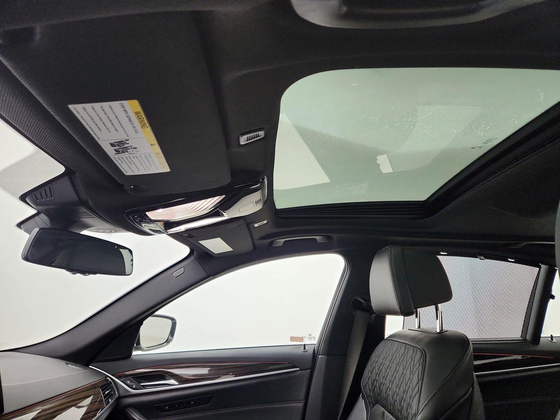 Thumbnail: 2020 BMW 5 Series - 20