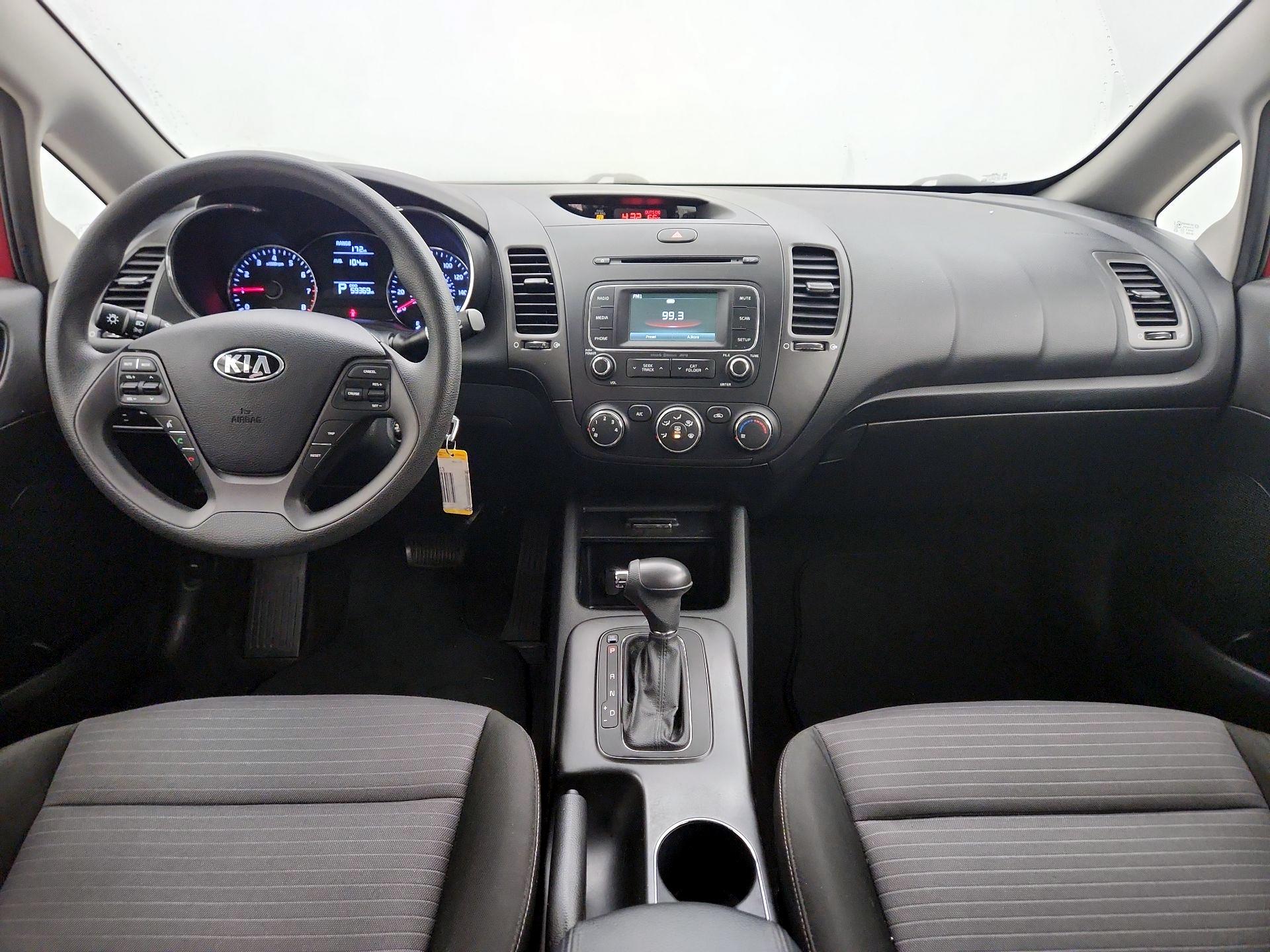 Thumbnail: 2016 Kia Forte - 9