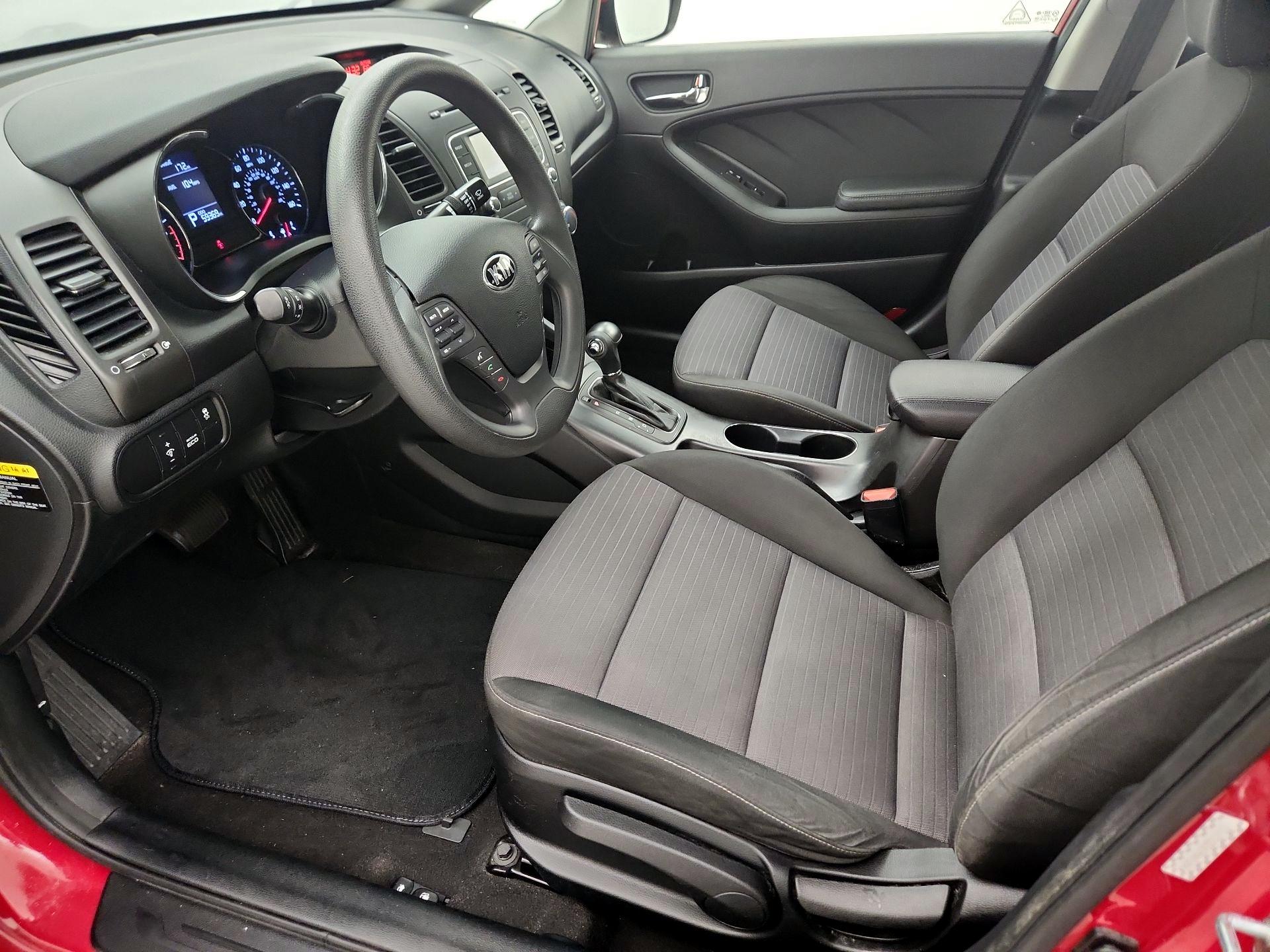 Thumbnail: 2016 Kia Forte - 11