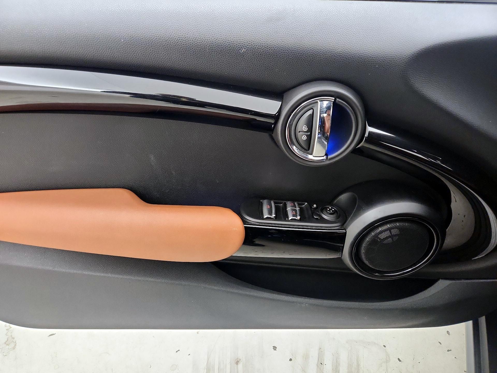 Thumbnail: 2019 MINI Cooper - 12