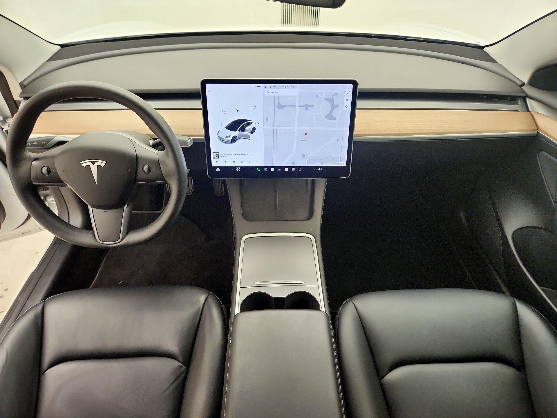 Thumbnail: 2021 Tesla Model 3 - 9