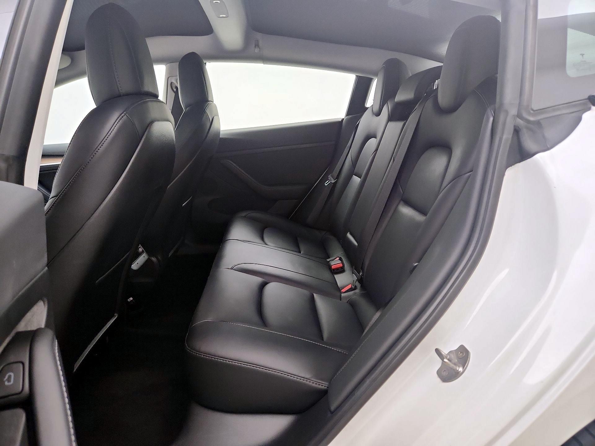 Thumbnail: 2021 Tesla Model 3 - 18