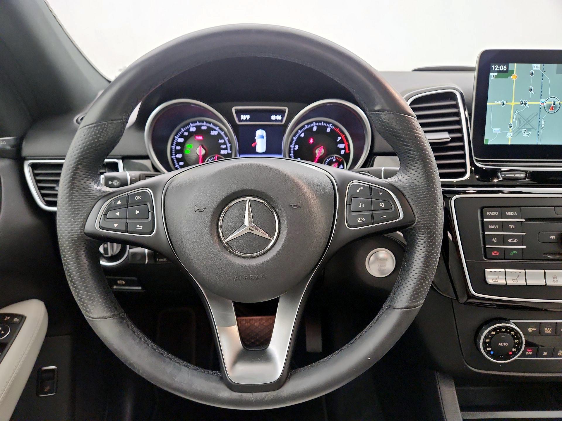 Thumbnail: 2017 Mercedes-Benz GLE - 10