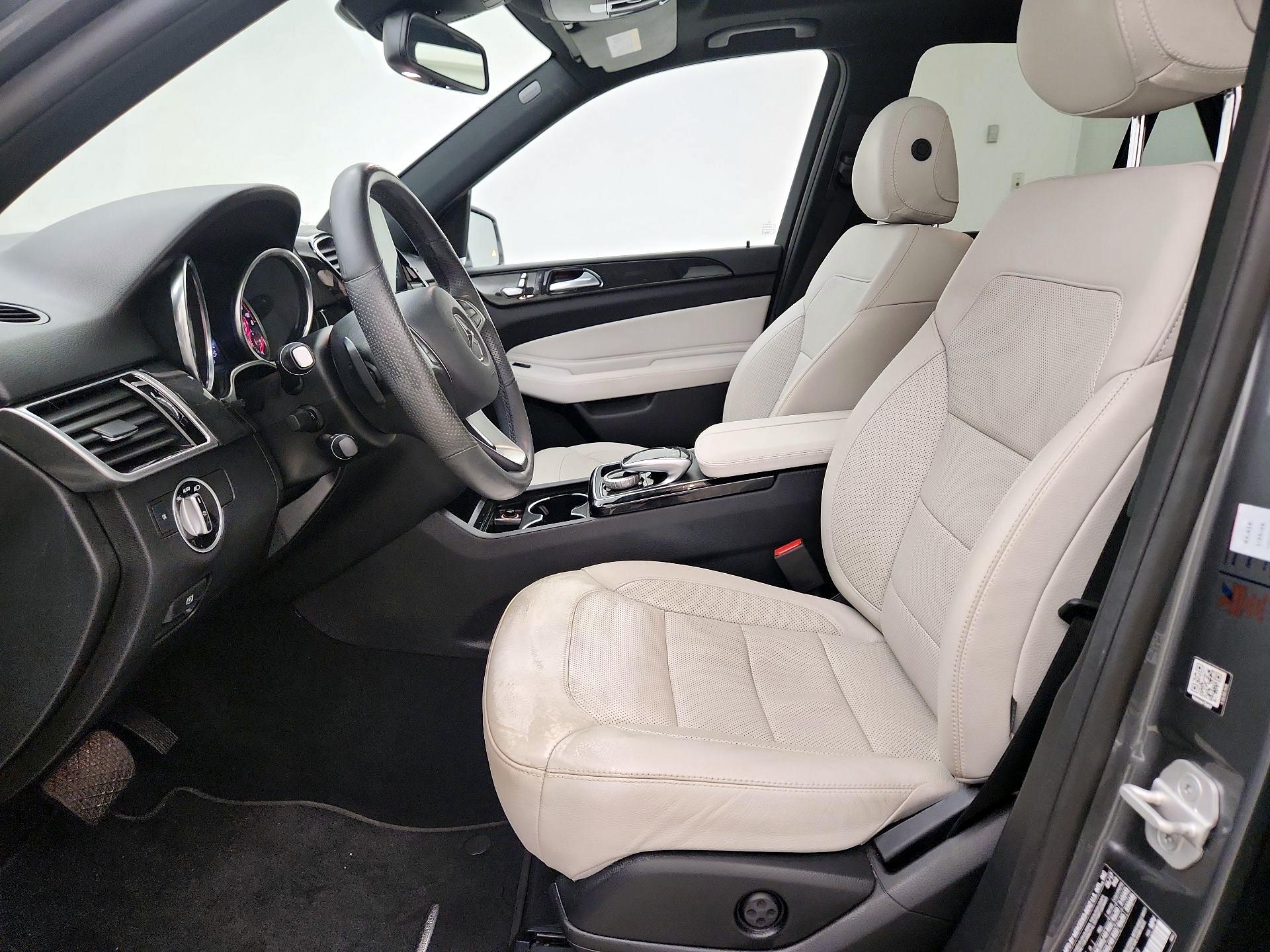 Thumbnail: 2017 Mercedes-Benz GLE - 11