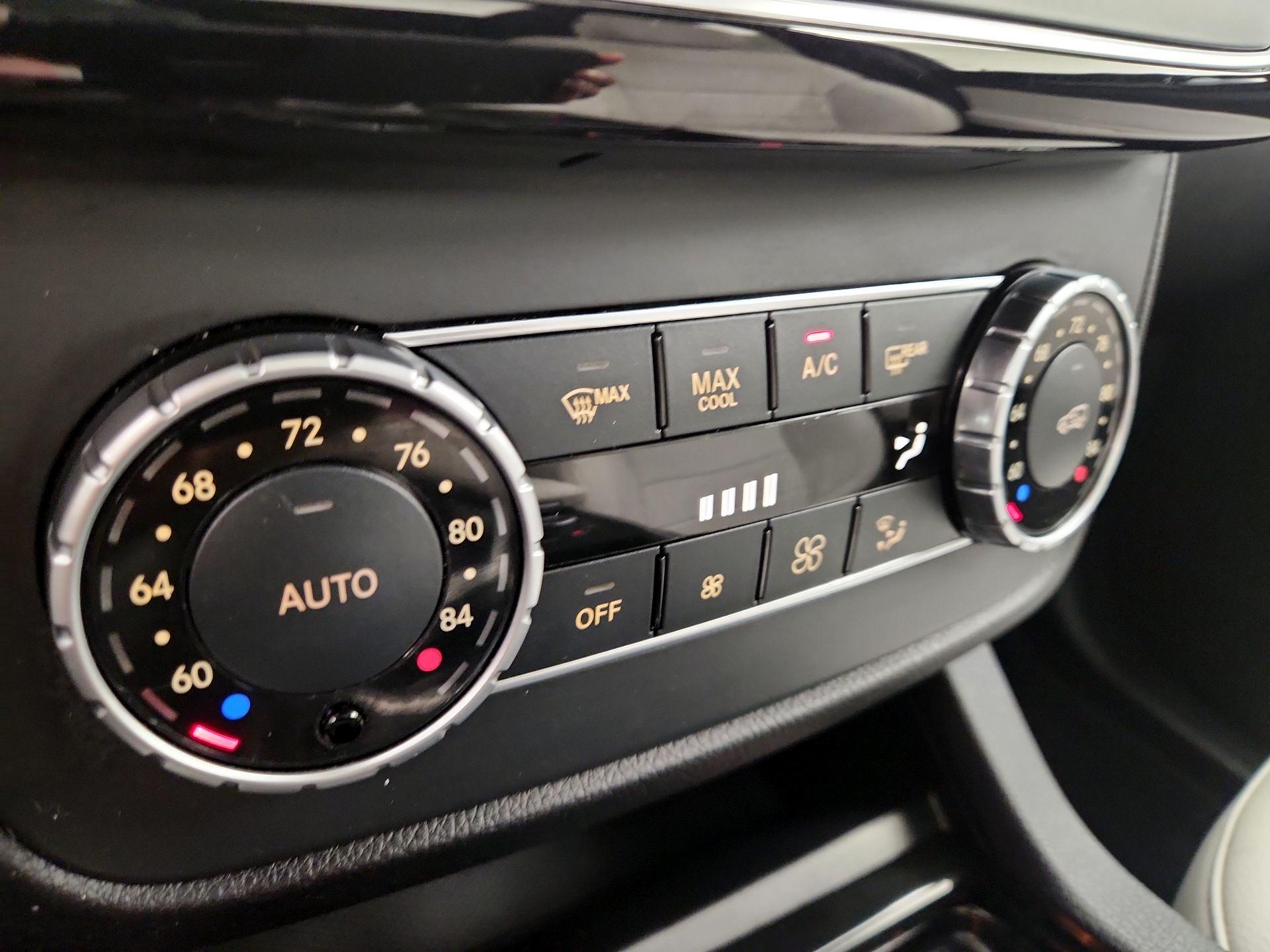 Thumbnail: 2017 Mercedes-Benz GLE - 17