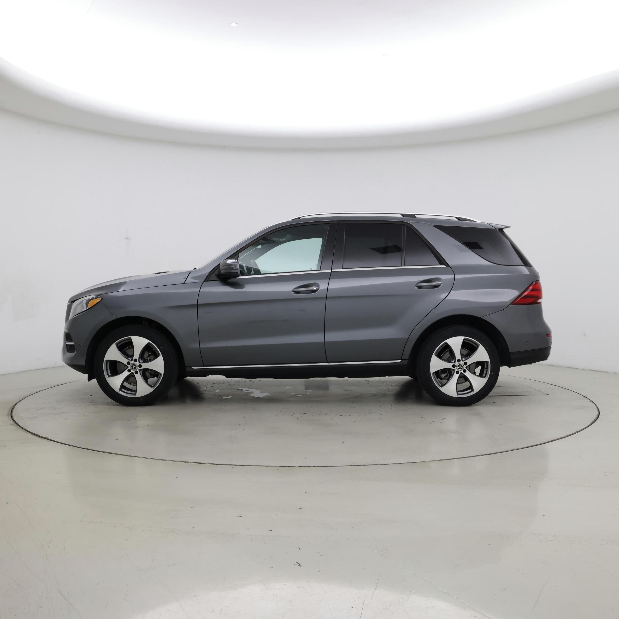 Thumbnail: 2017 Mercedes-Benz GLE - 3