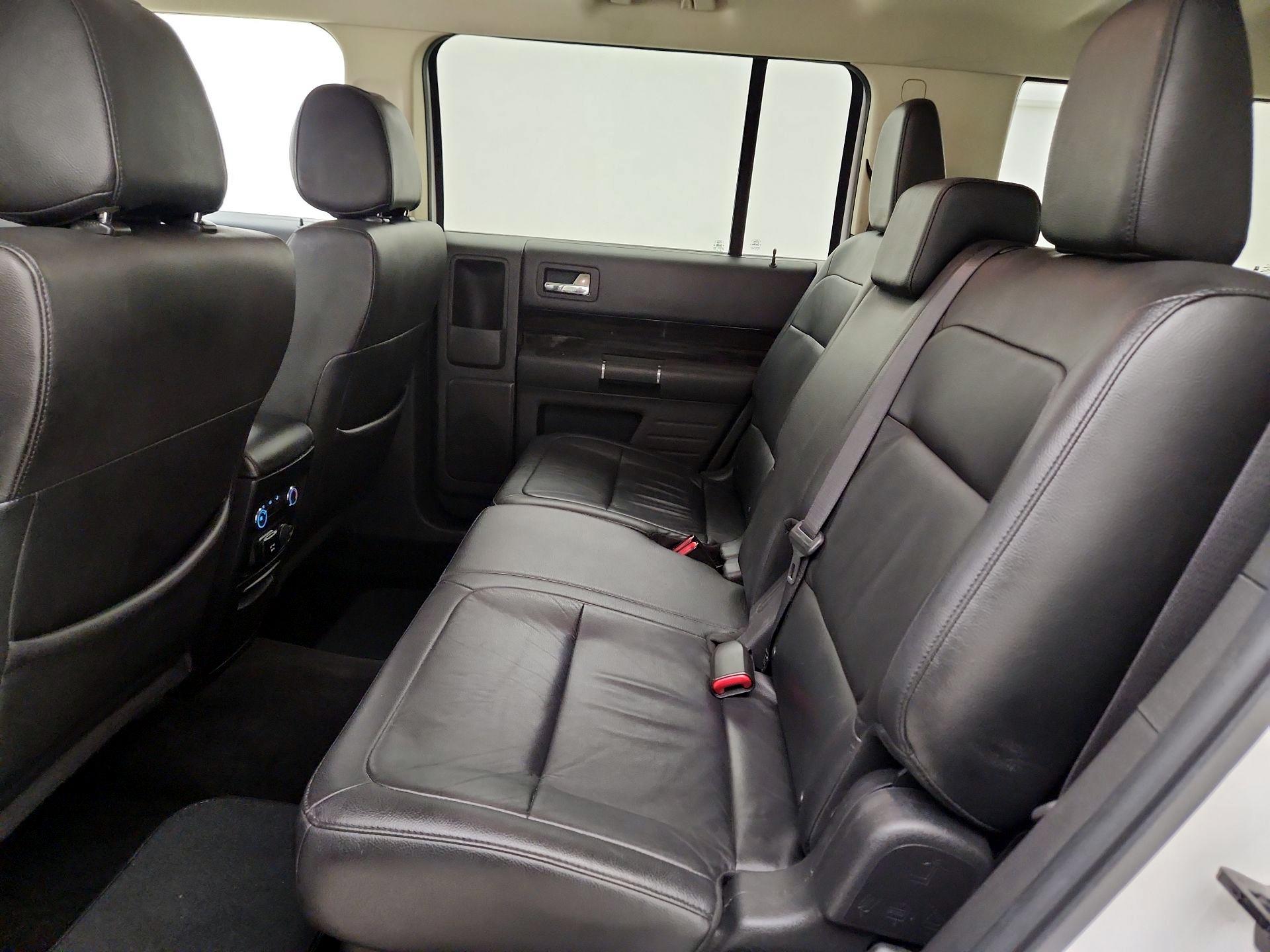 Thumbnail: 2018 Ford Flex - 20