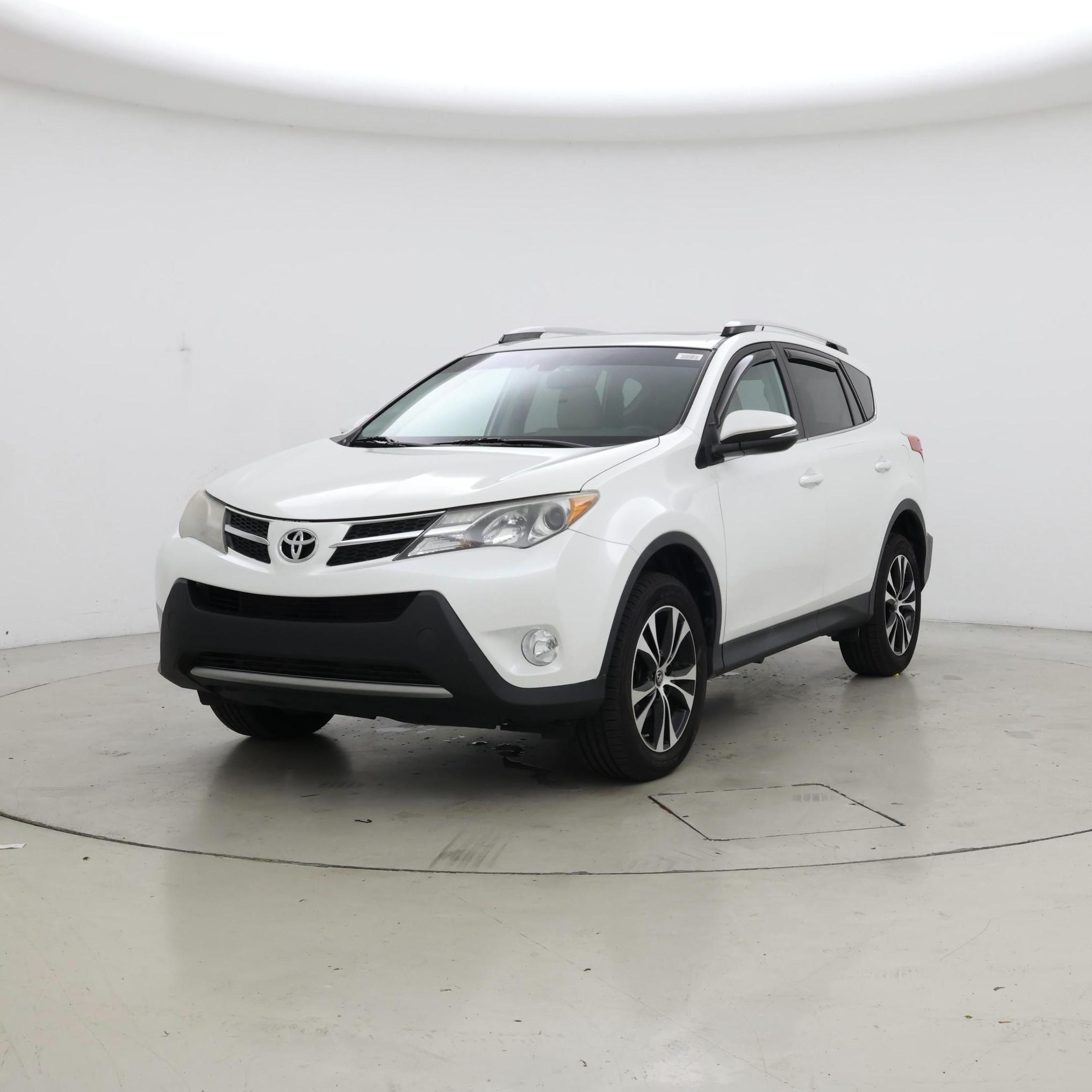 Thumbnail: 2015 Toyota RAV4 - 4