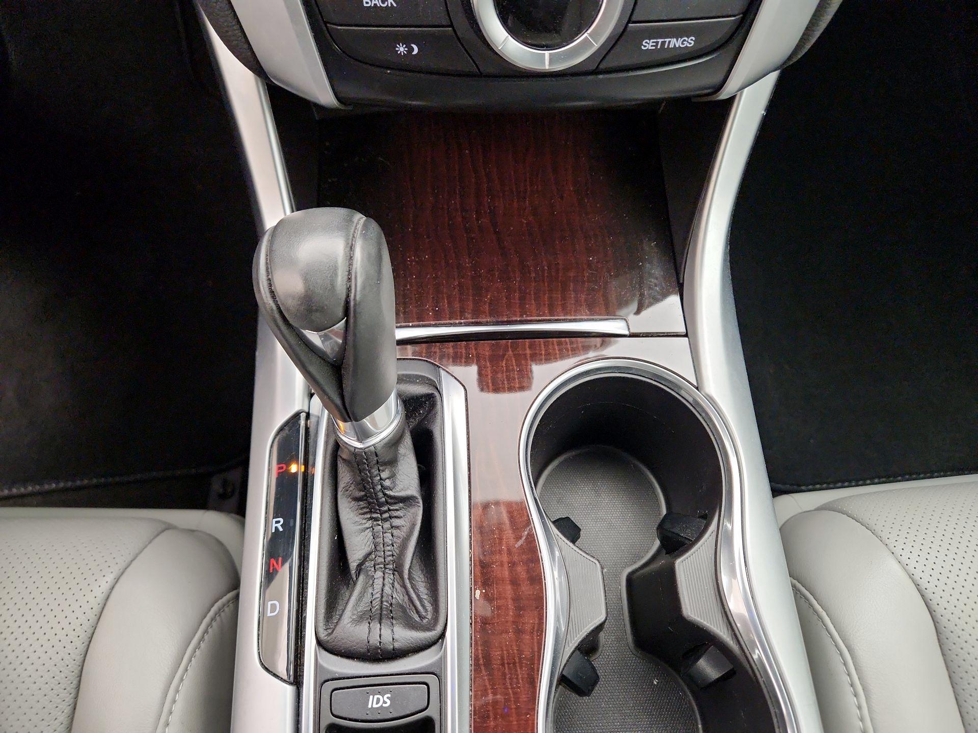 Thumbnail: 2016 Acura TLX - 18
