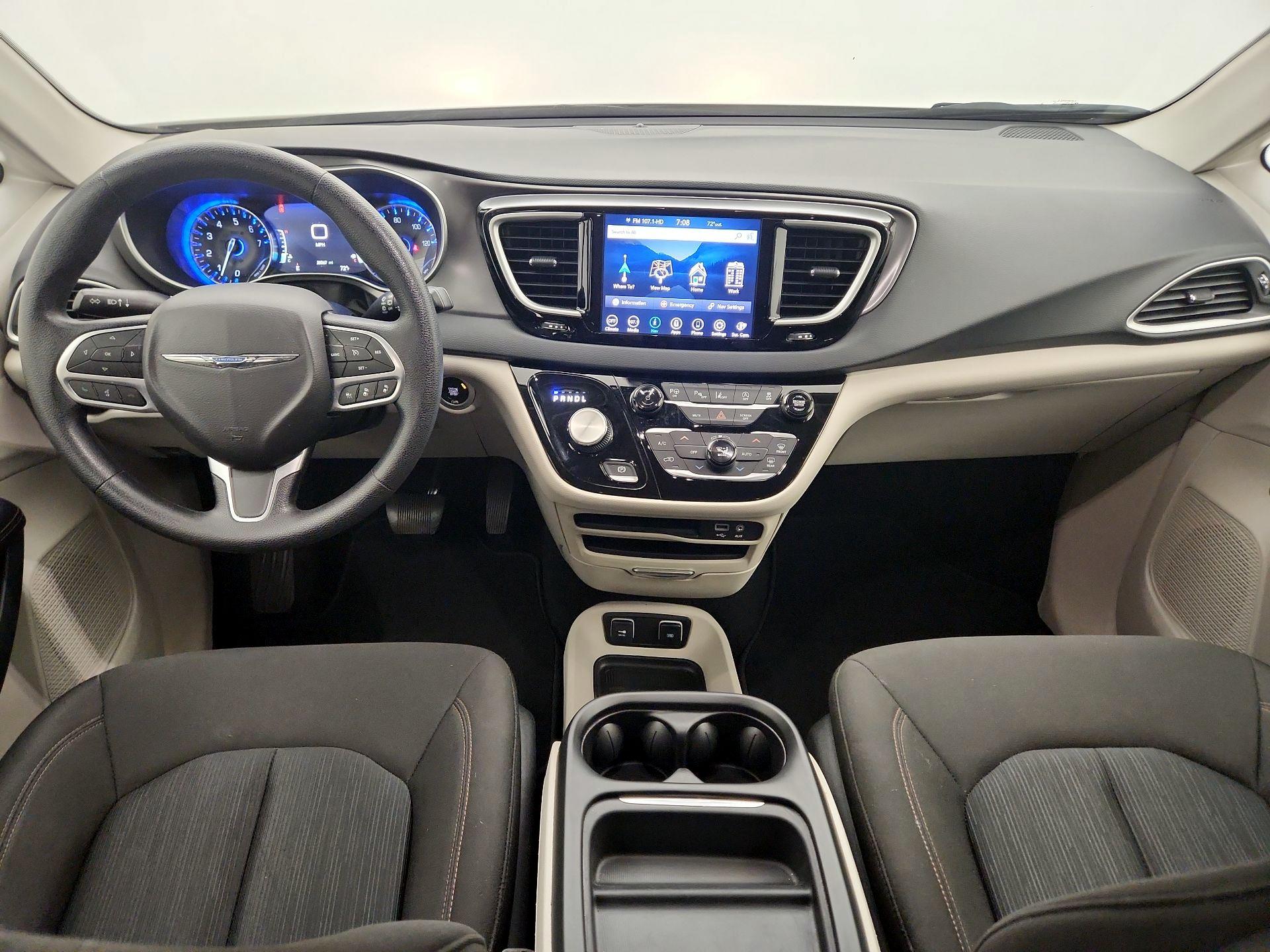 Thumbnail: 2020 Chrysler Pacifica - 9