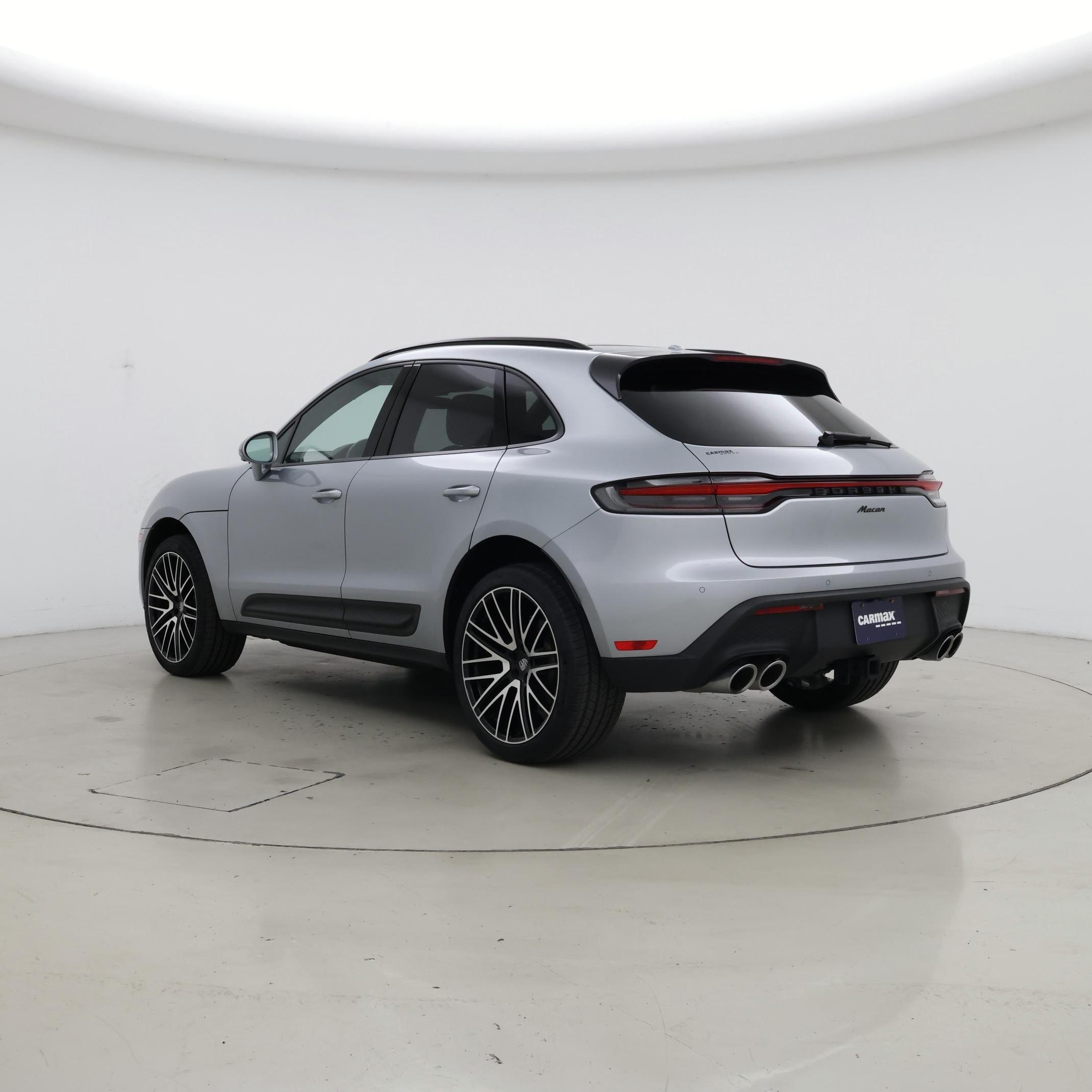Thumbnail: 2024 Porsche Macan - 2