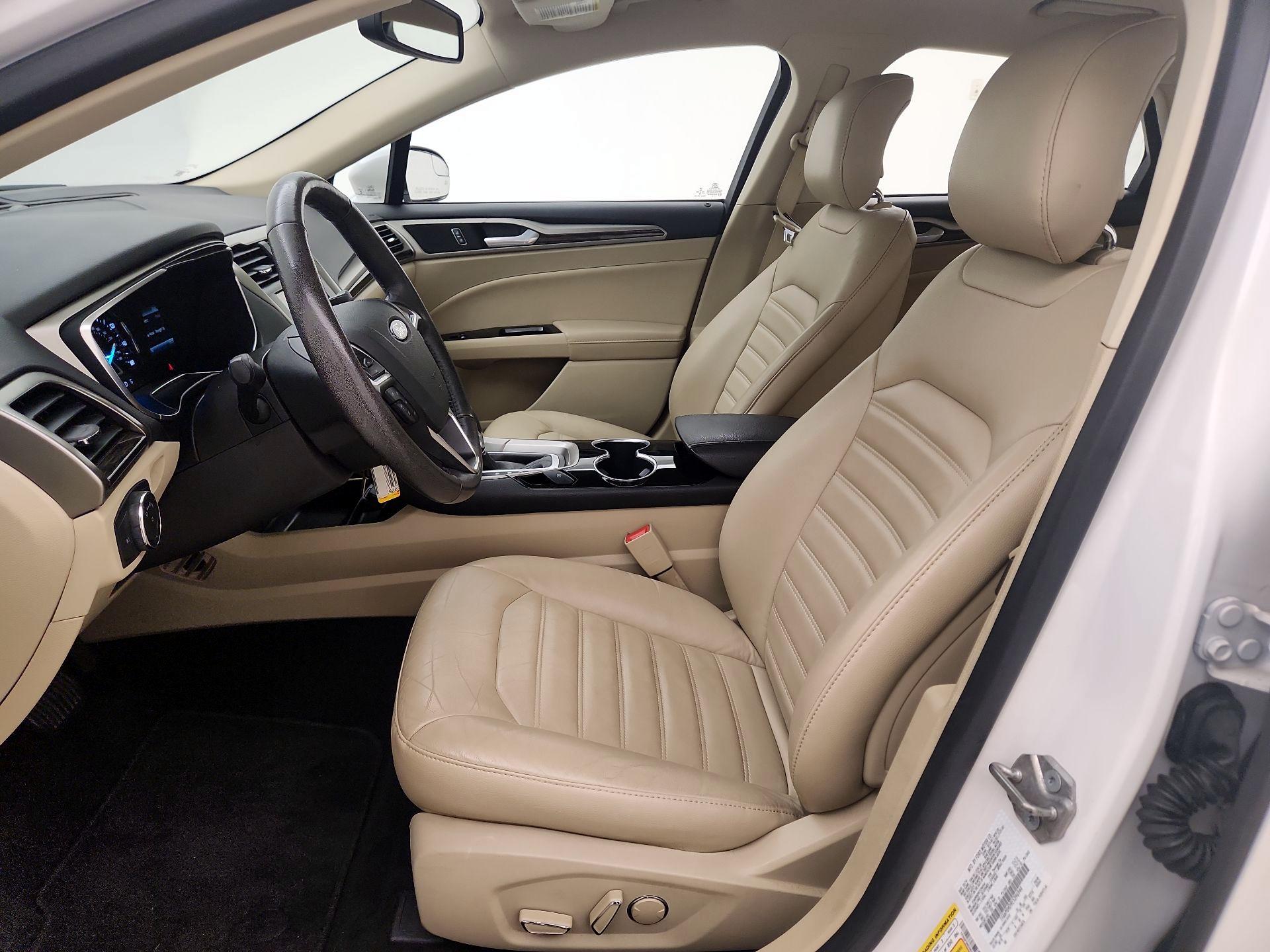 Thumbnail: 2014 Ford Fusion - 11