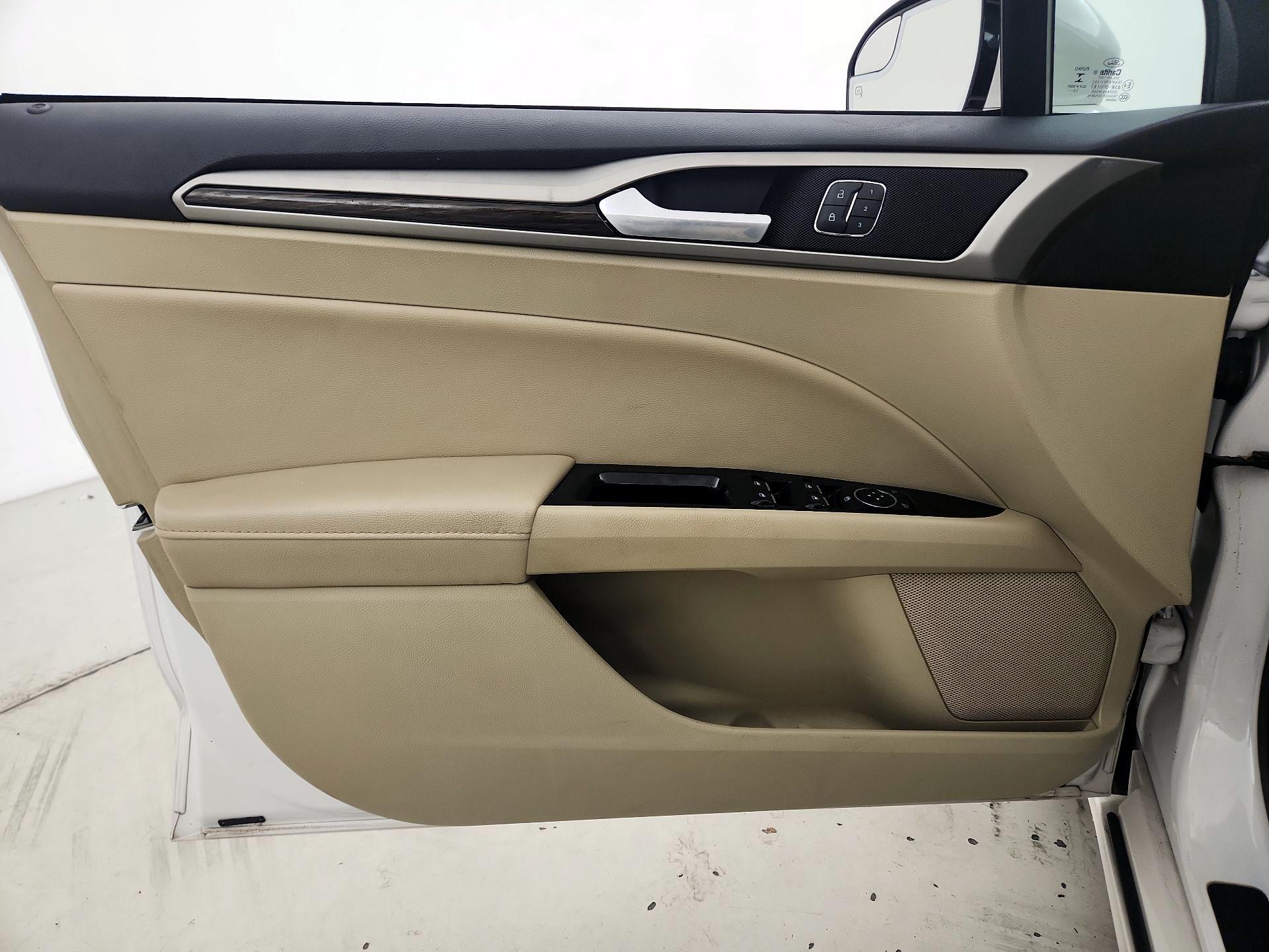 Thumbnail: 2014 Ford Fusion - 12