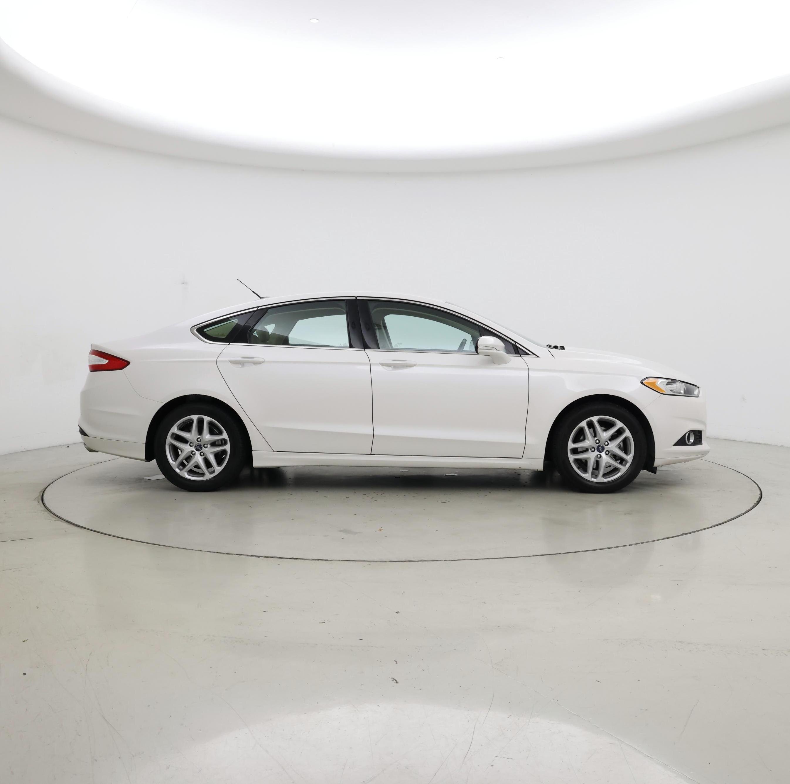 Thumbnail: 2014 Ford Fusion - 7