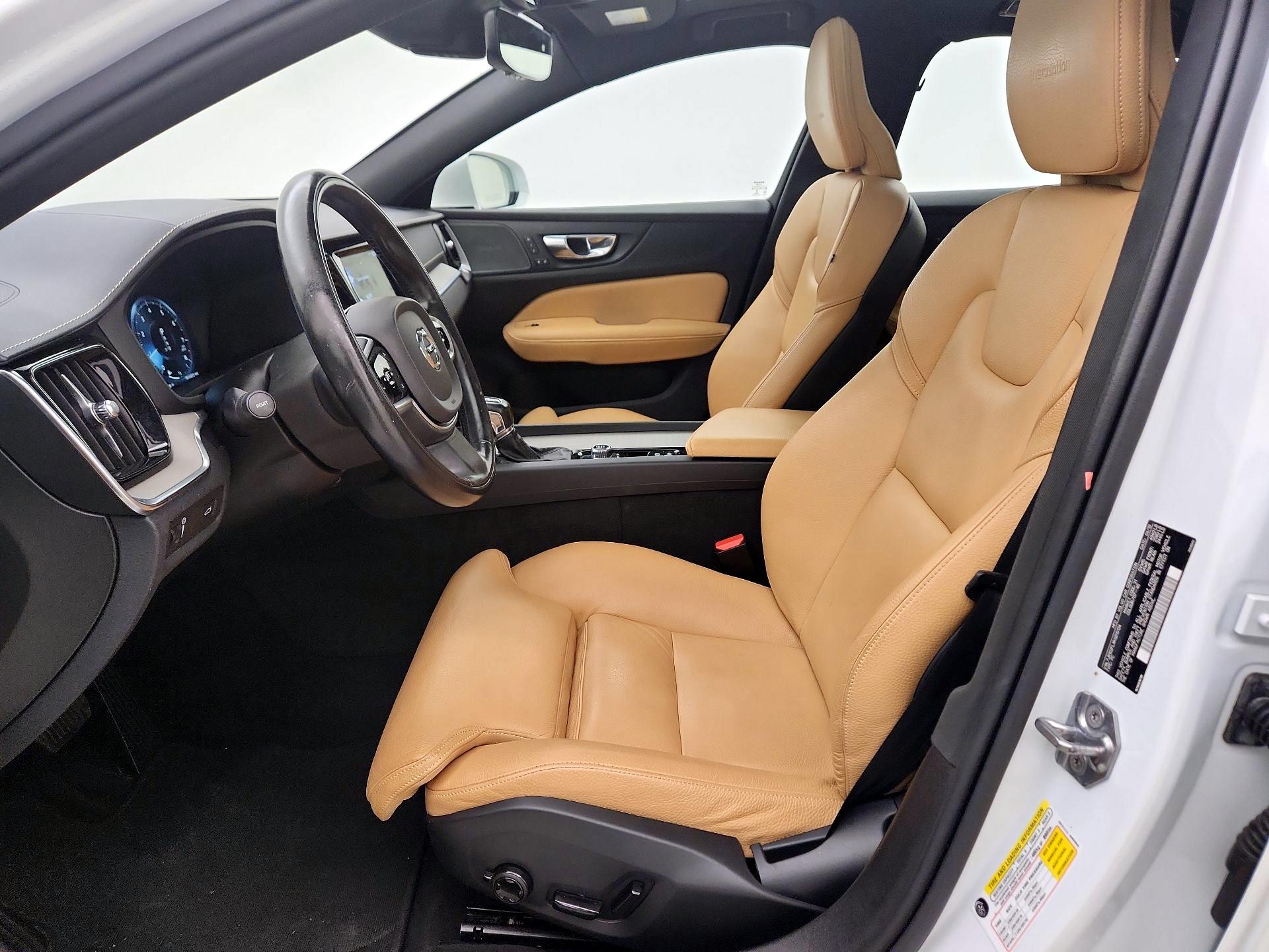 Thumbnail: 2019 Volvo S60 - 11