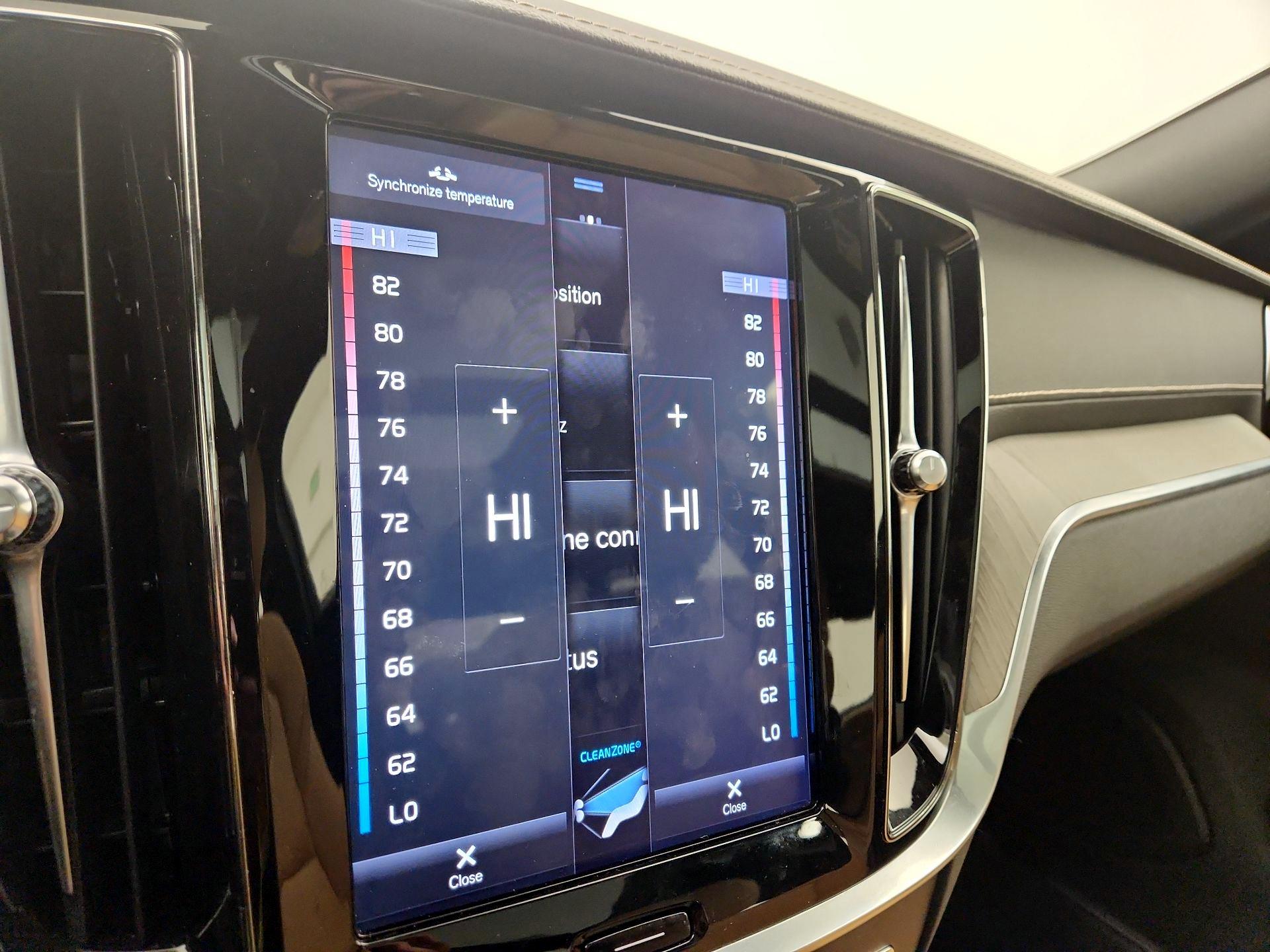 Thumbnail: 2019 Volvo S60 - 17