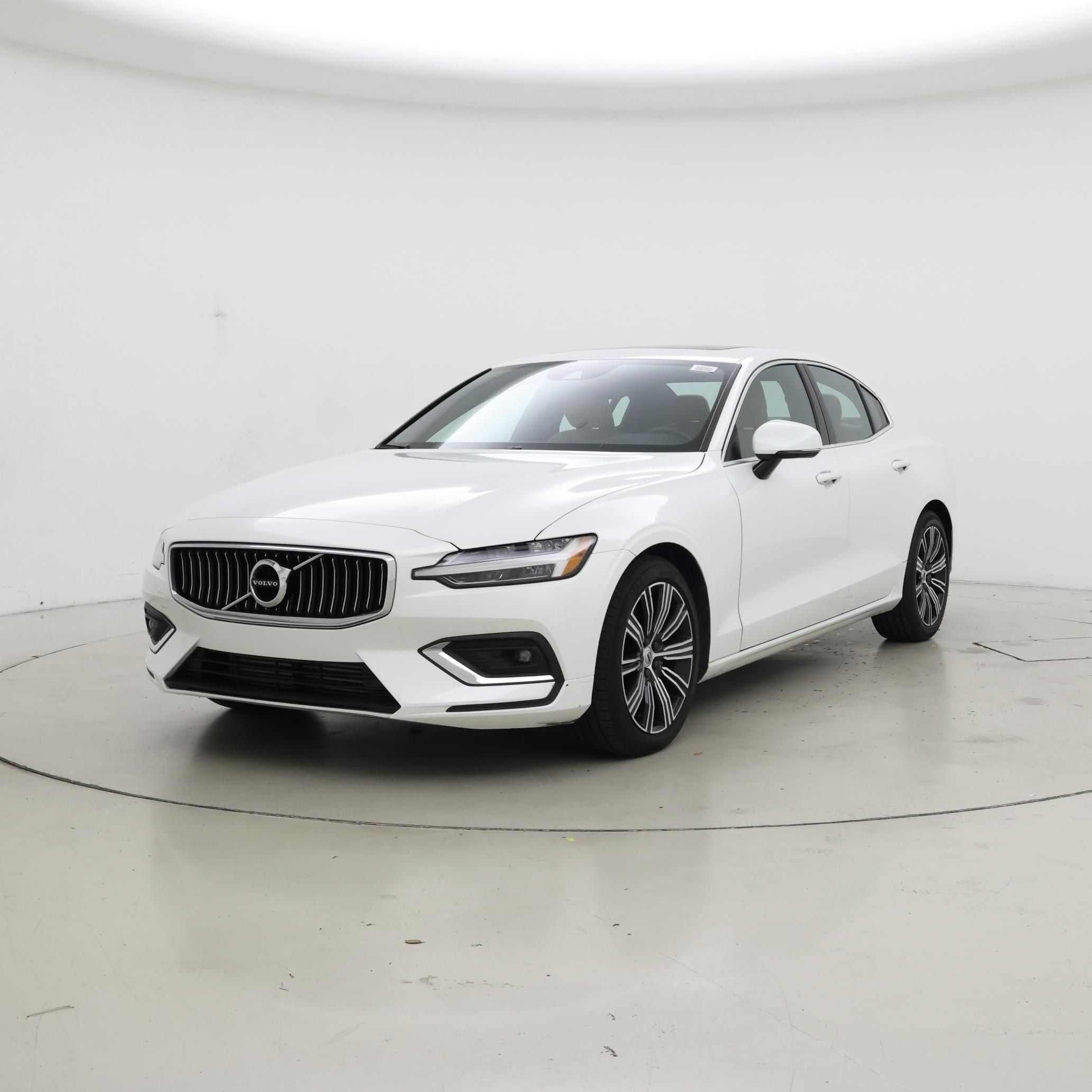 Thumbnail: 2019 Volvo S60 - 4
