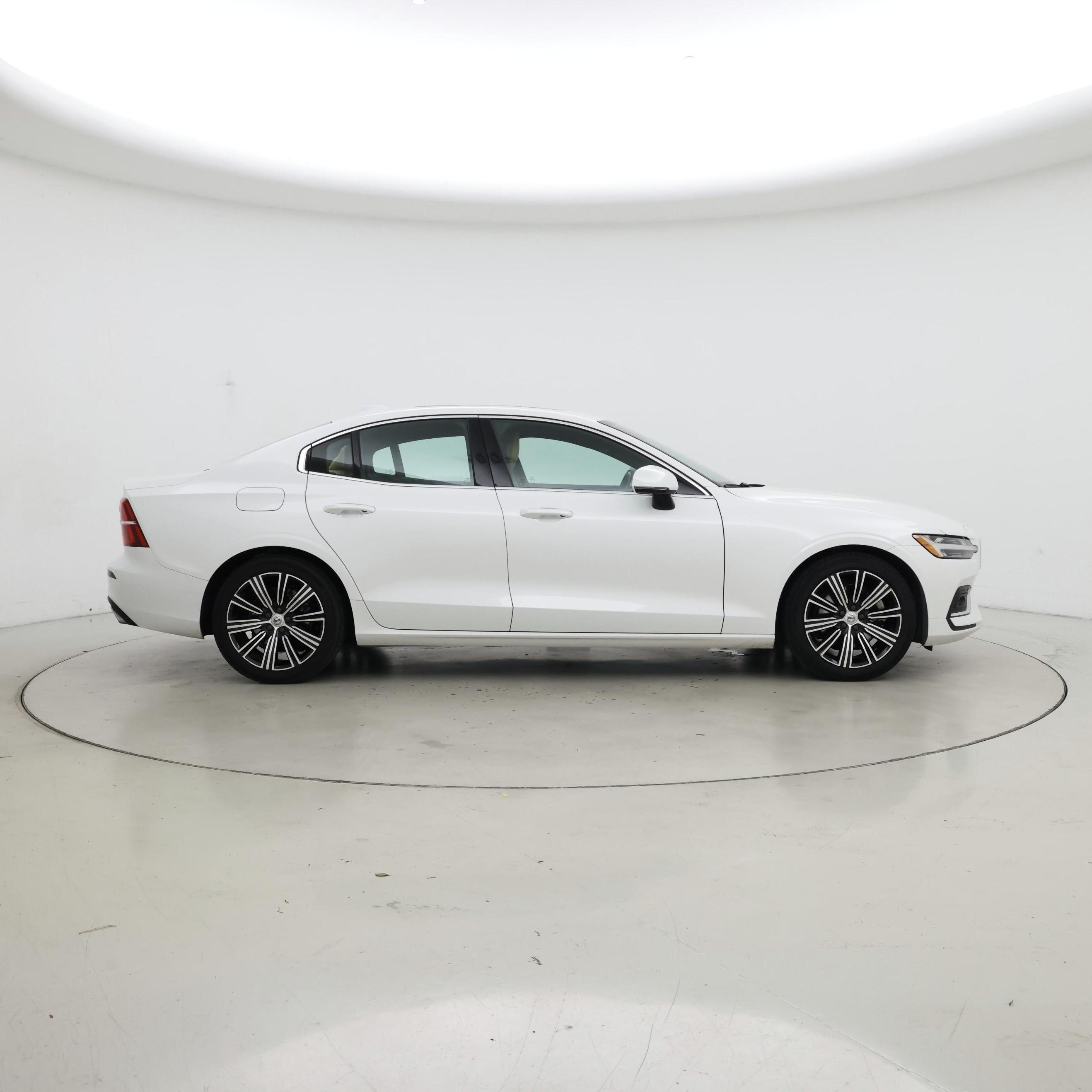 Thumbnail: 2019 Volvo S60 - 7
