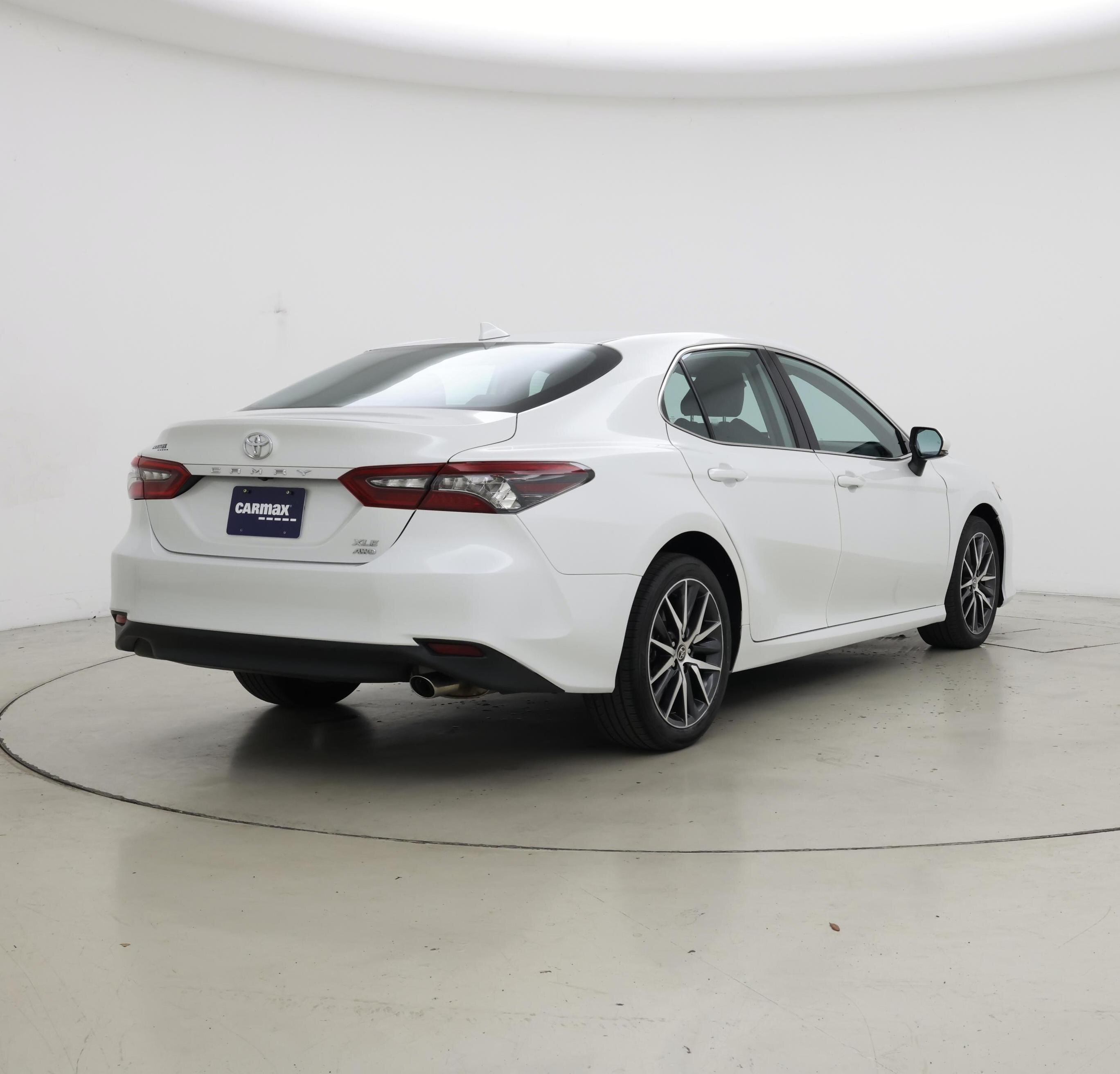 Thumbnail: 2022 Toyota Camry - 8