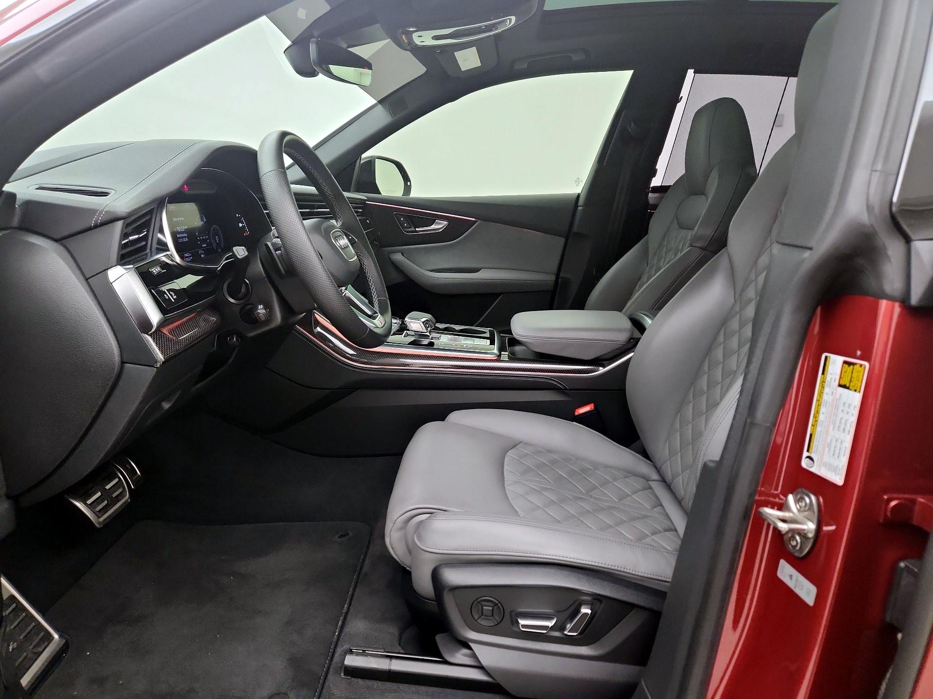 Thumbnail: 2023 Audi SQ8 - 11