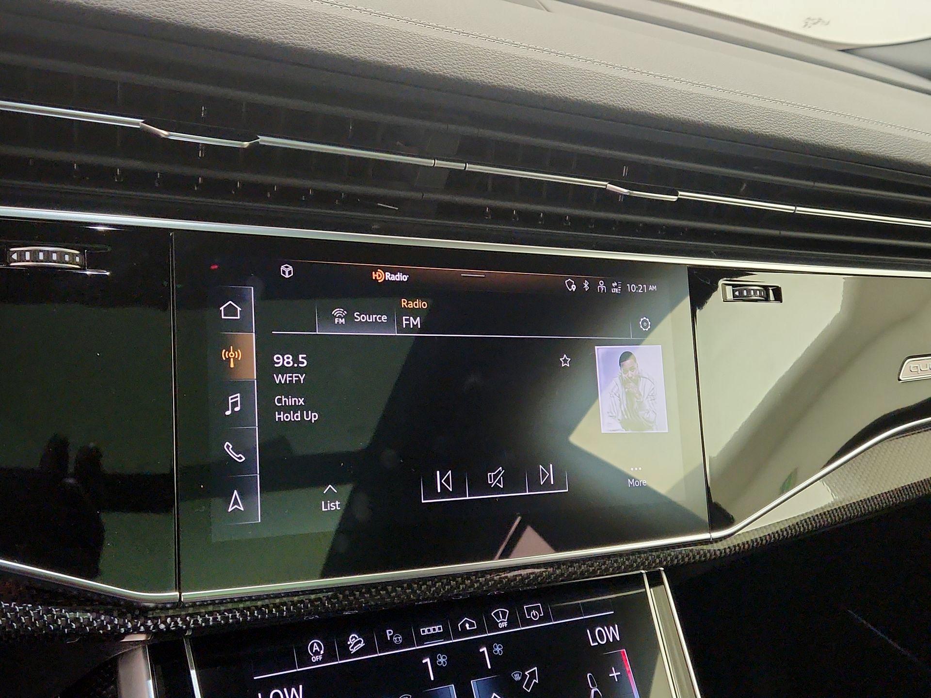 Thumbnail: 2023 Audi SQ8 - 16