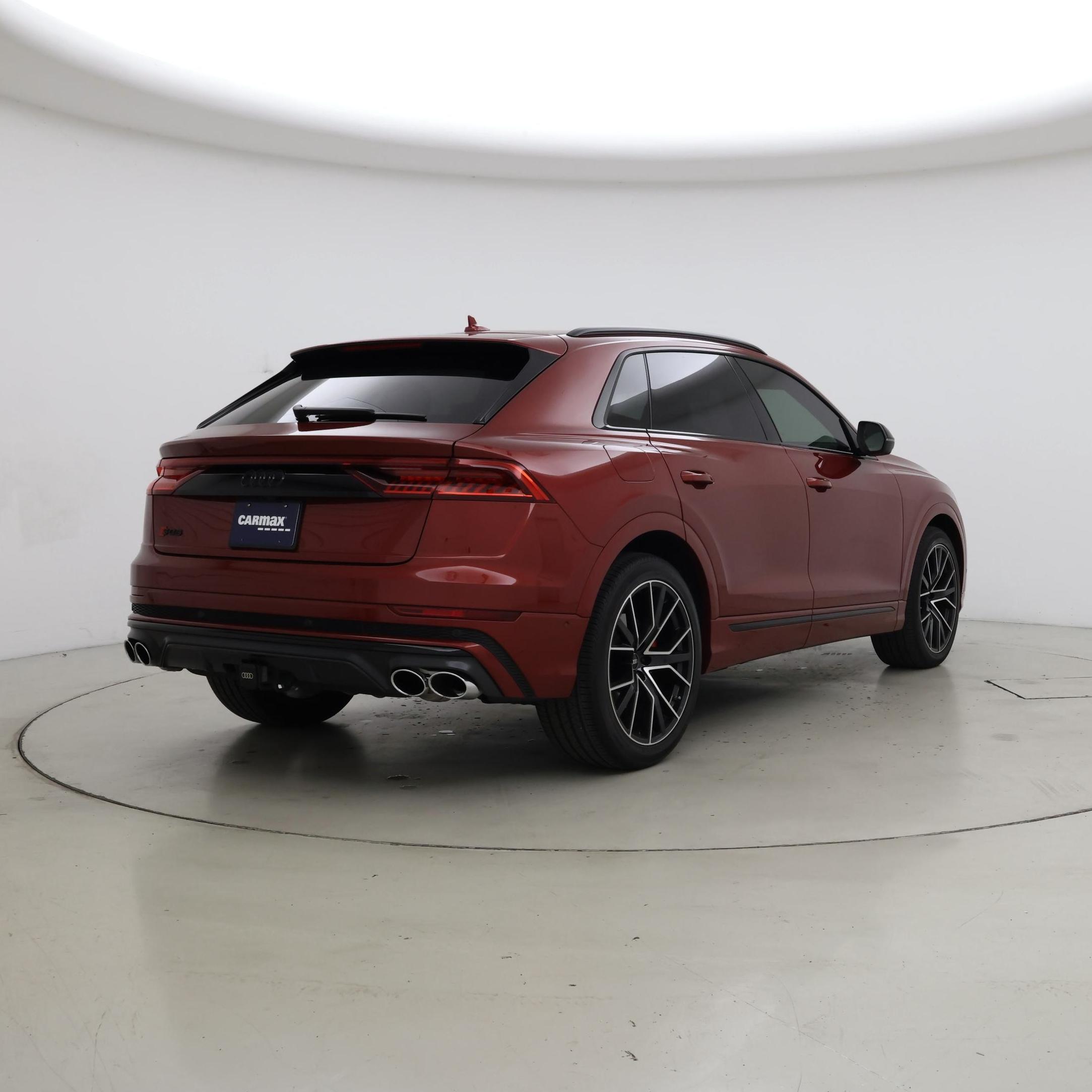 Thumbnail: 2023 Audi SQ8 - 8