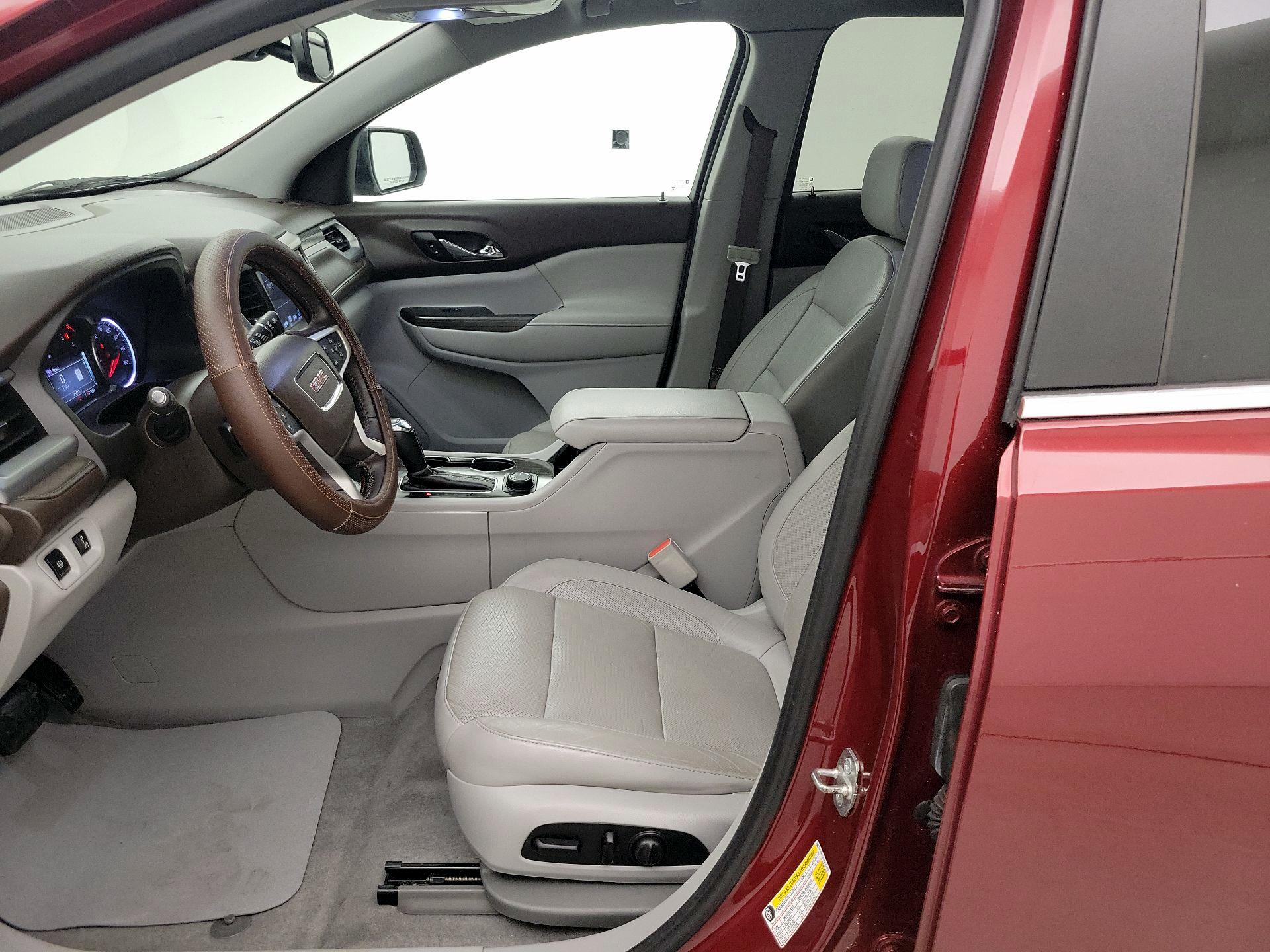 Thumbnail: 2017 GMC Acadia - 11