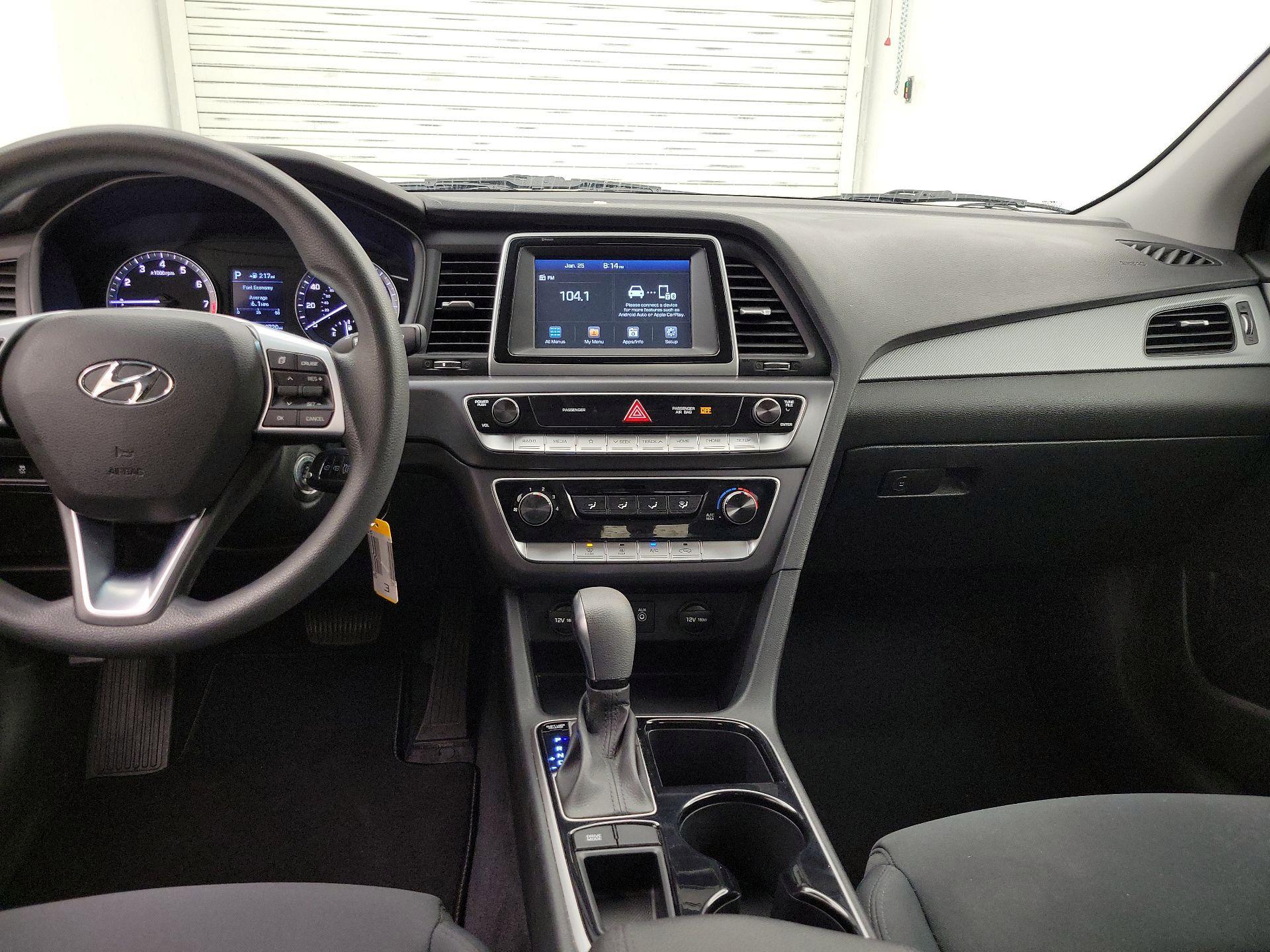 Thumbnail: 2019 Hyundai Sonata - 9