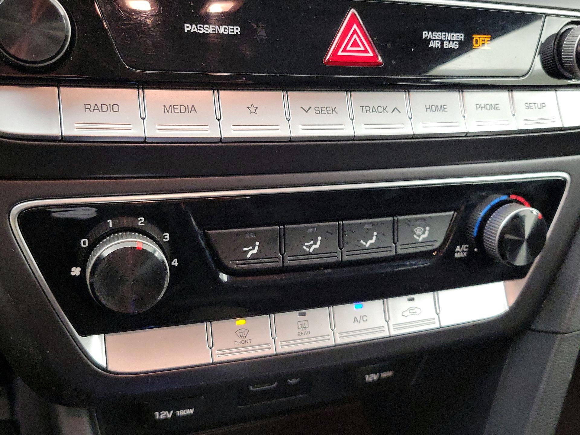 Thumbnail: 2019 Hyundai Sonata - 16