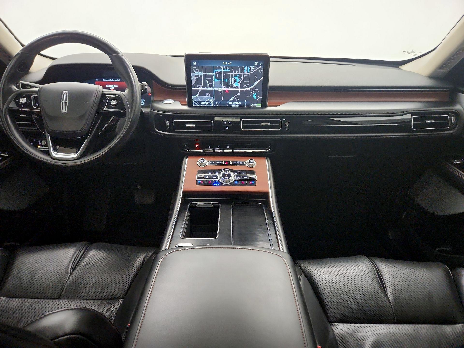 Thumbnail: 2021 Lincoln Aviator - 9