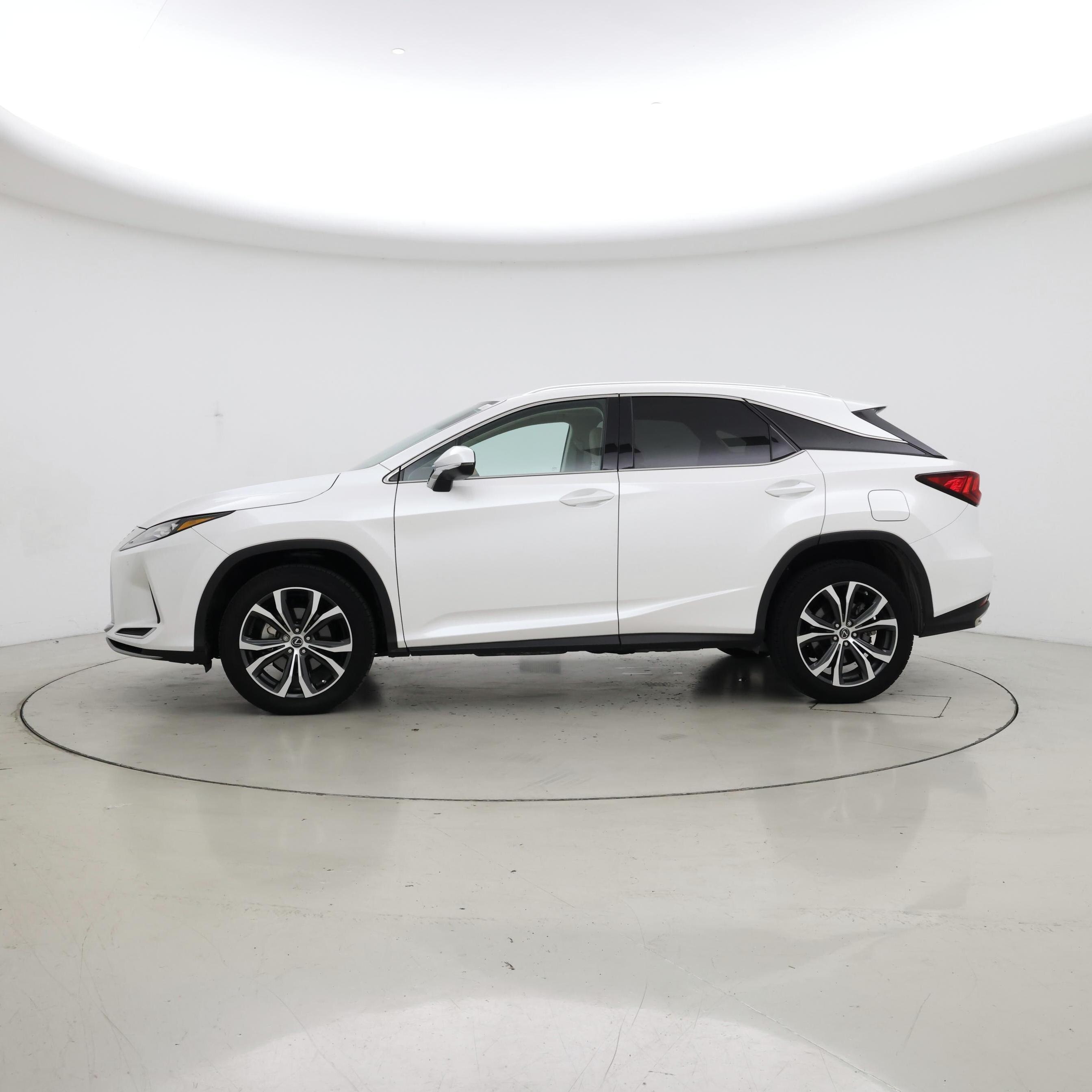 Thumbnail: 2020 Lexus RX - 3