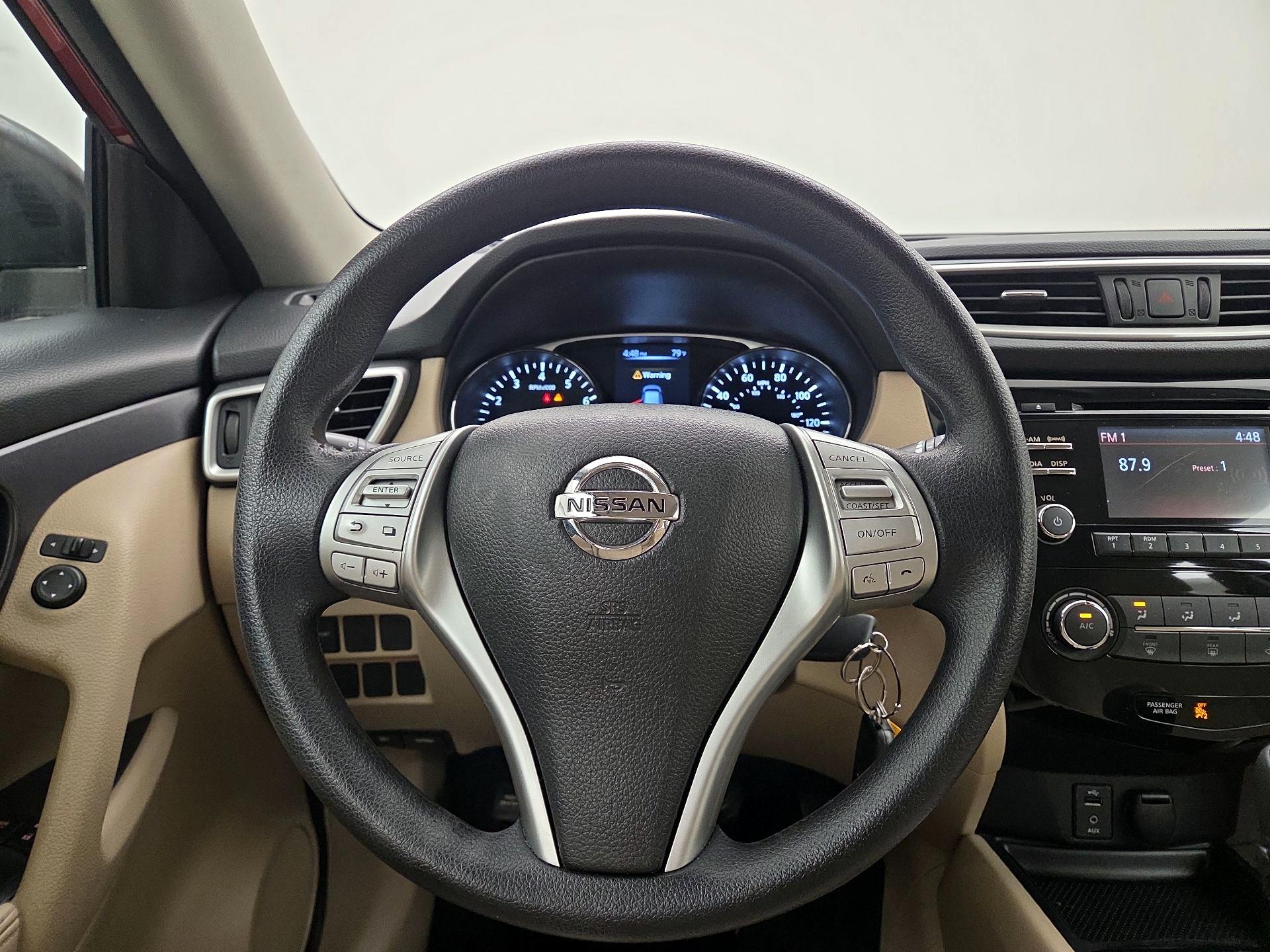 Thumbnail: 2016 Nissan Rogue - 10