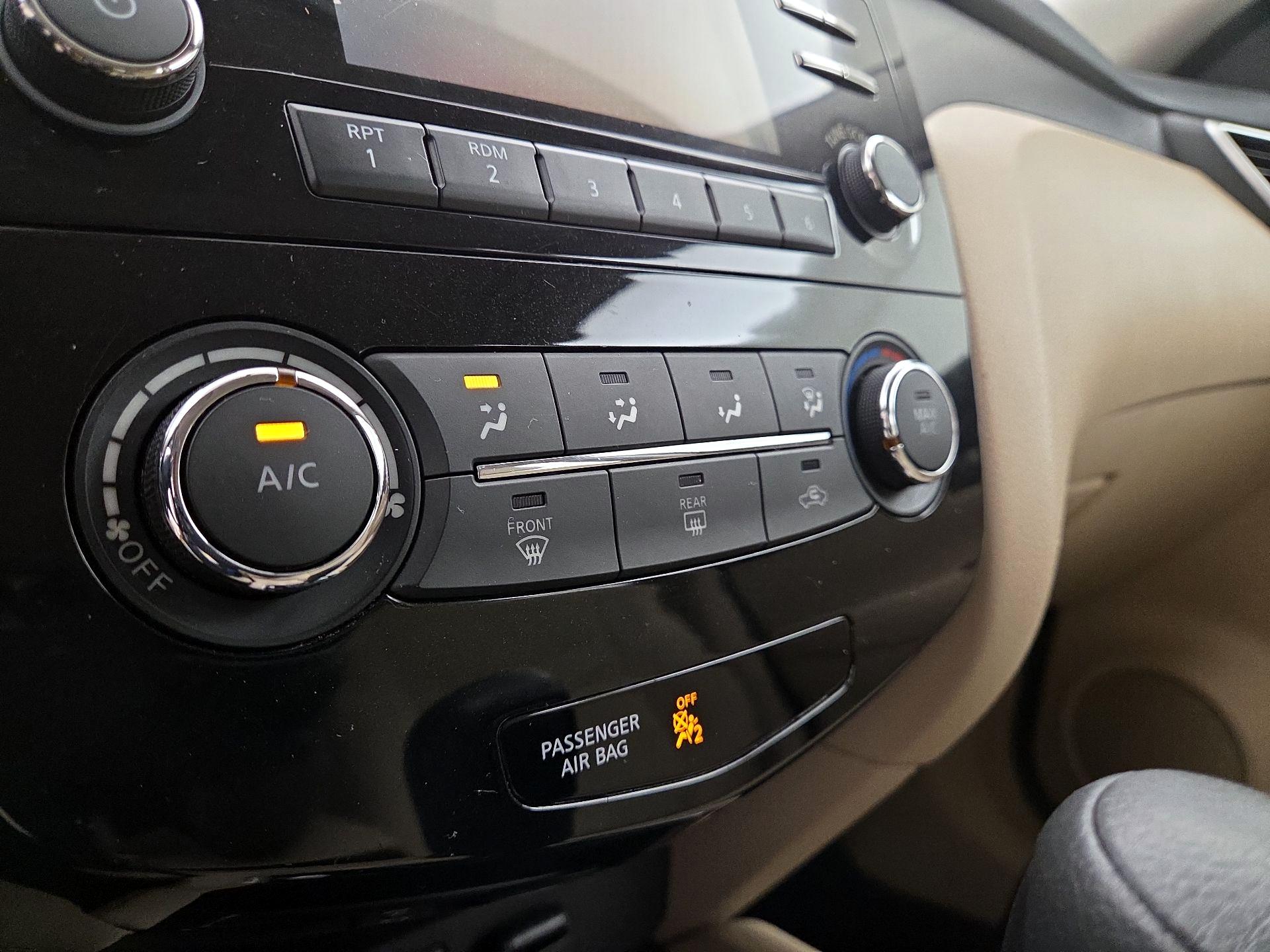 Thumbnail: 2016 Nissan Rogue - 15