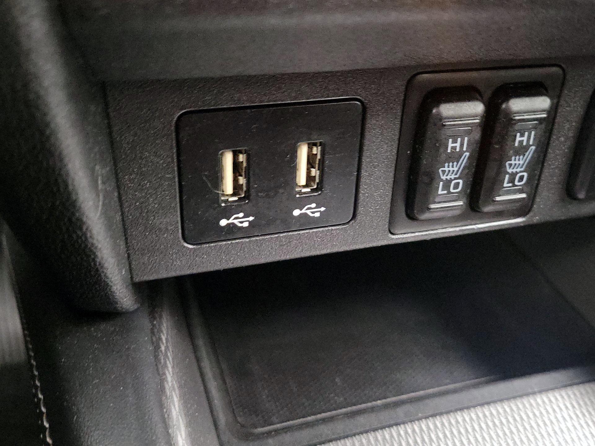 Thumbnail: 2020 Mitsubishi Outlander Sport - 18