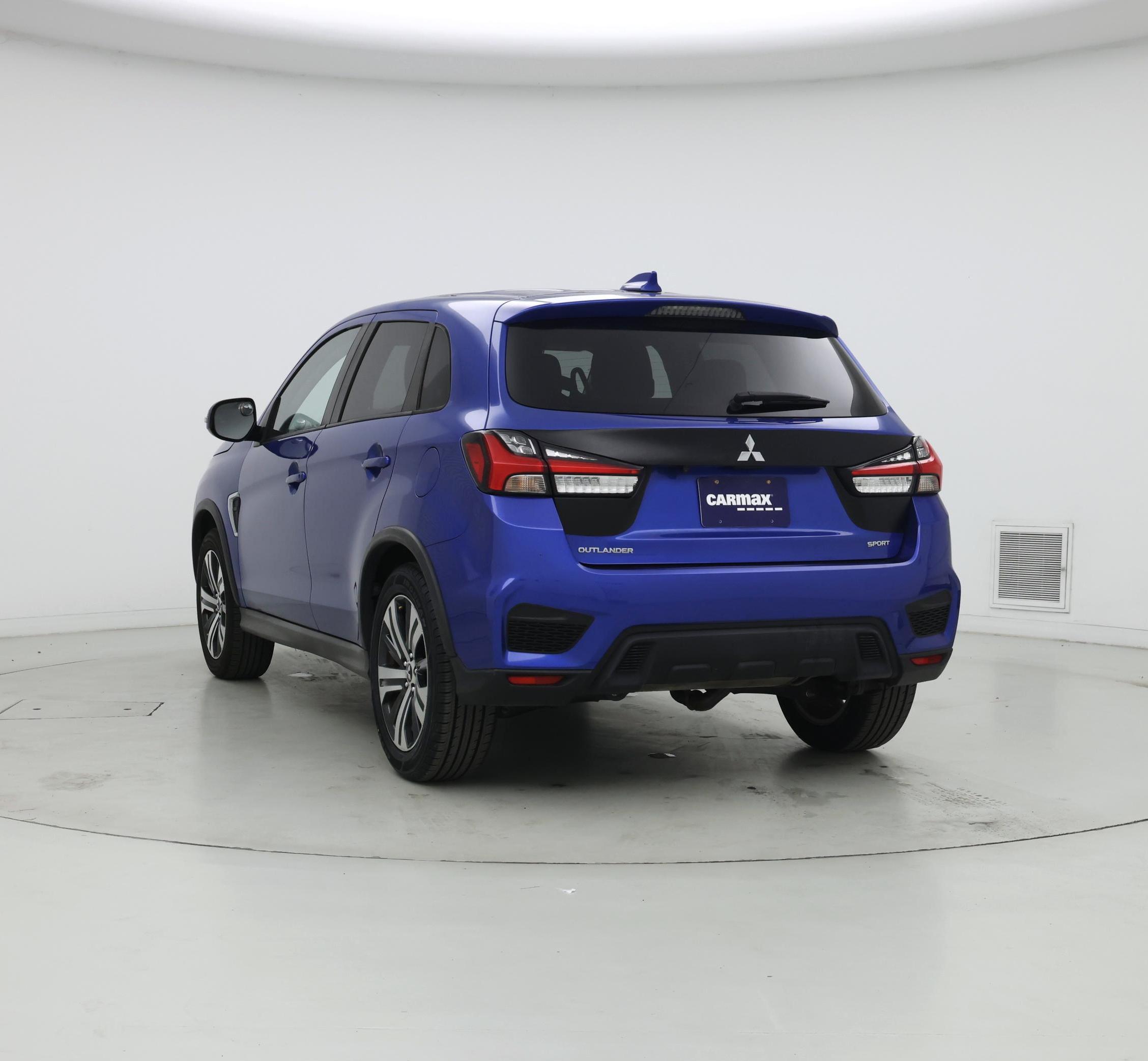 Thumbnail: 2020 Mitsubishi Outlander Sport - 2