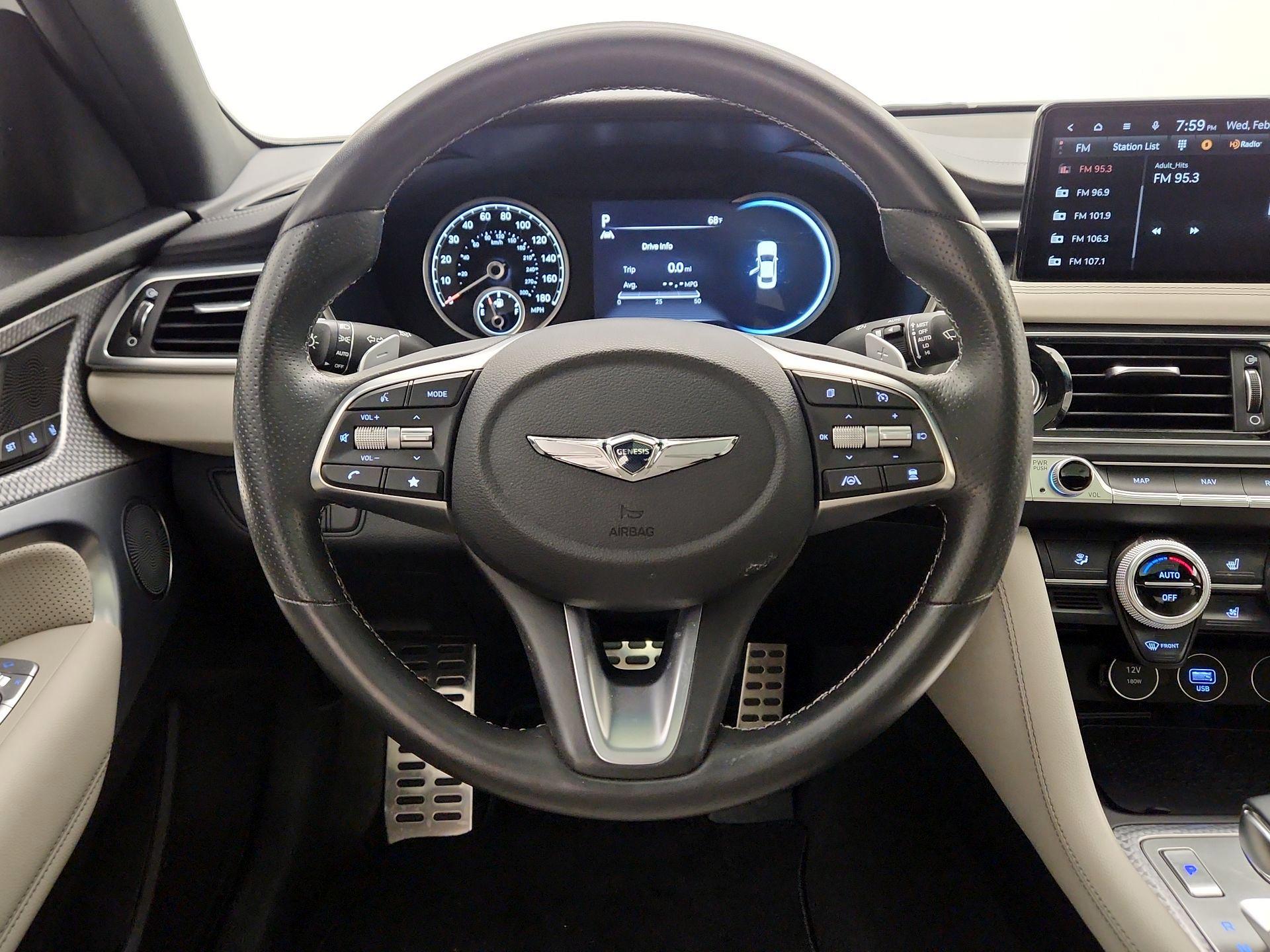 Thumbnail: 2022 Genesis G70 - 10