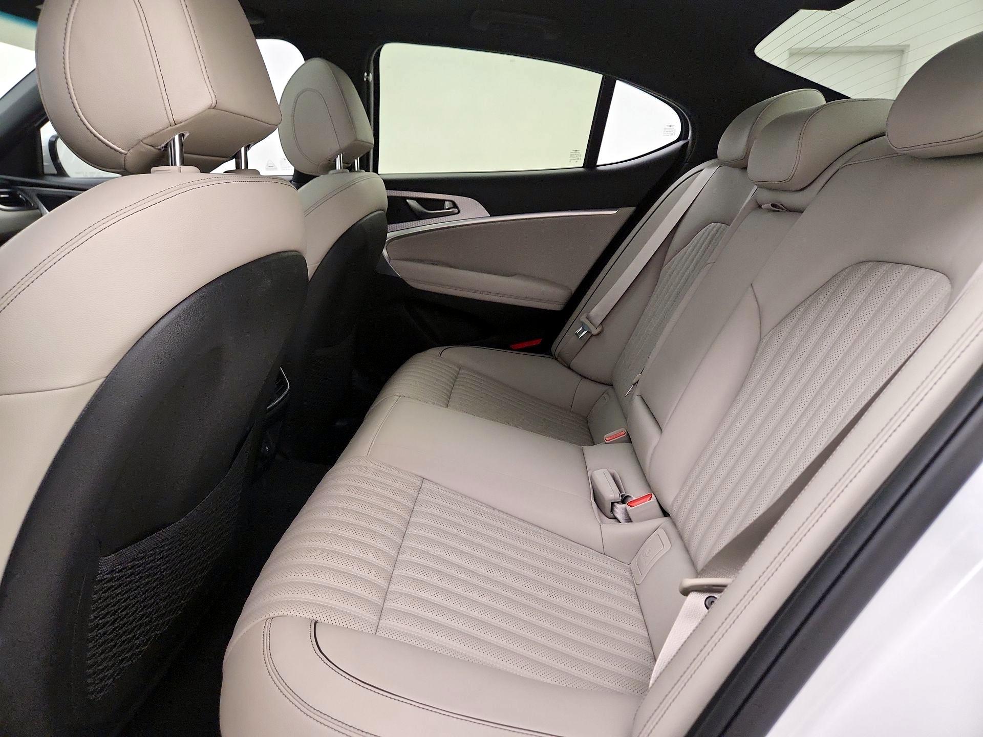 Thumbnail: 2022 Genesis G70 - 20