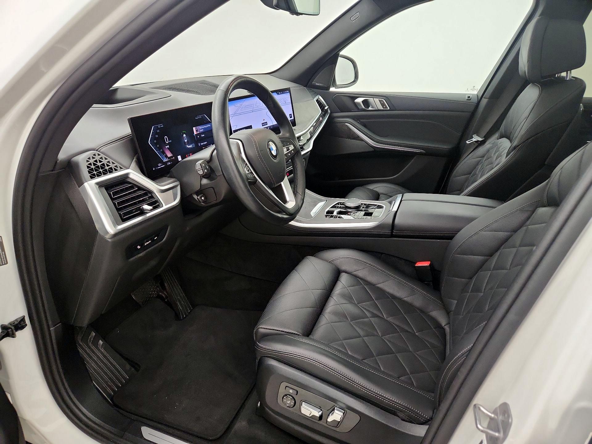 Thumbnail: 2024 BMW X5 - 11