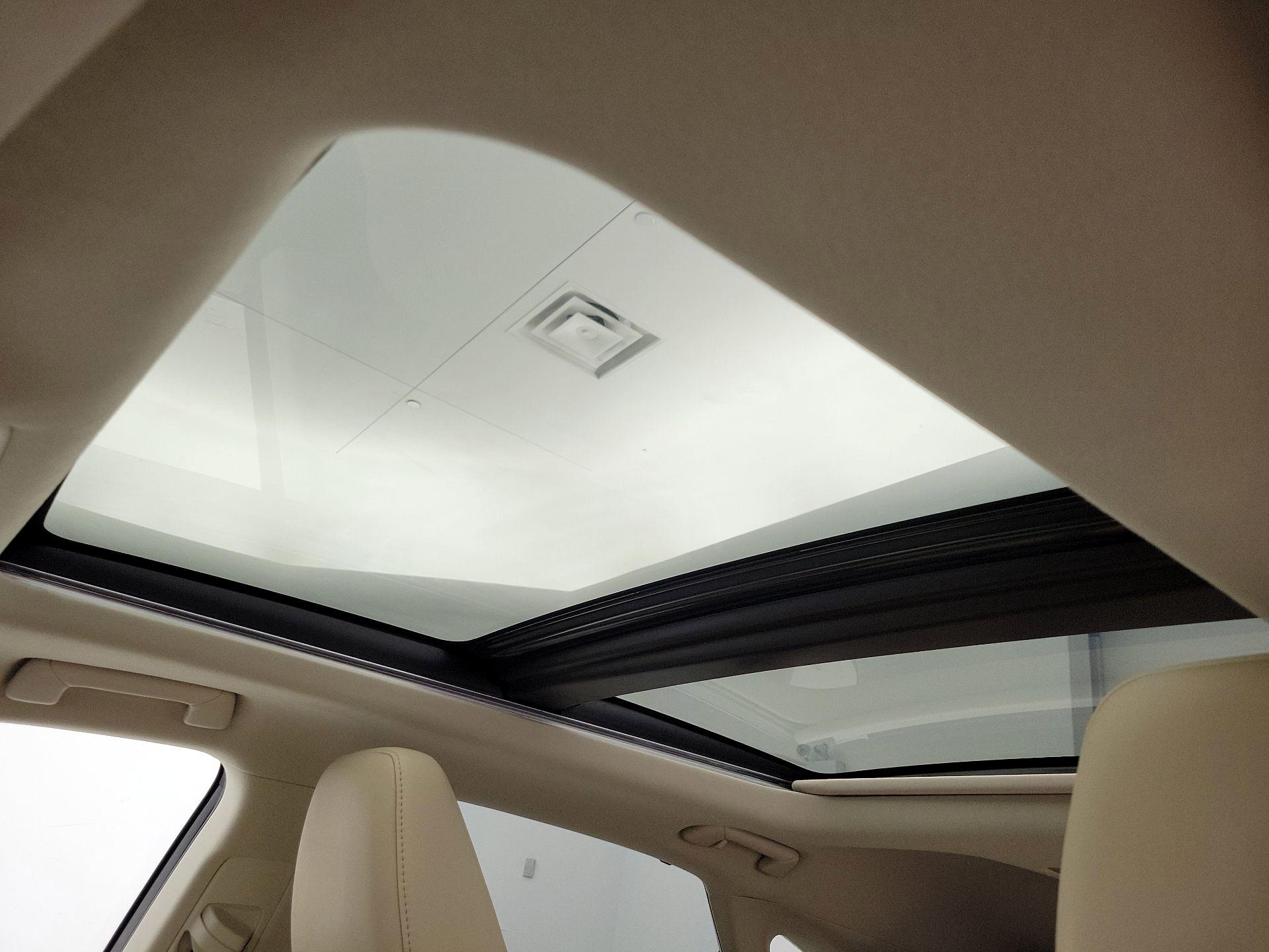 Thumbnail: 2019 Lexus RX - 20