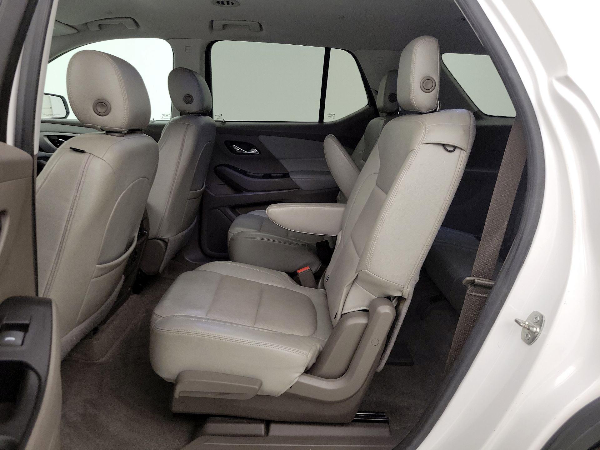 Thumbnail: 2018 Chevrolet Traverse - 19