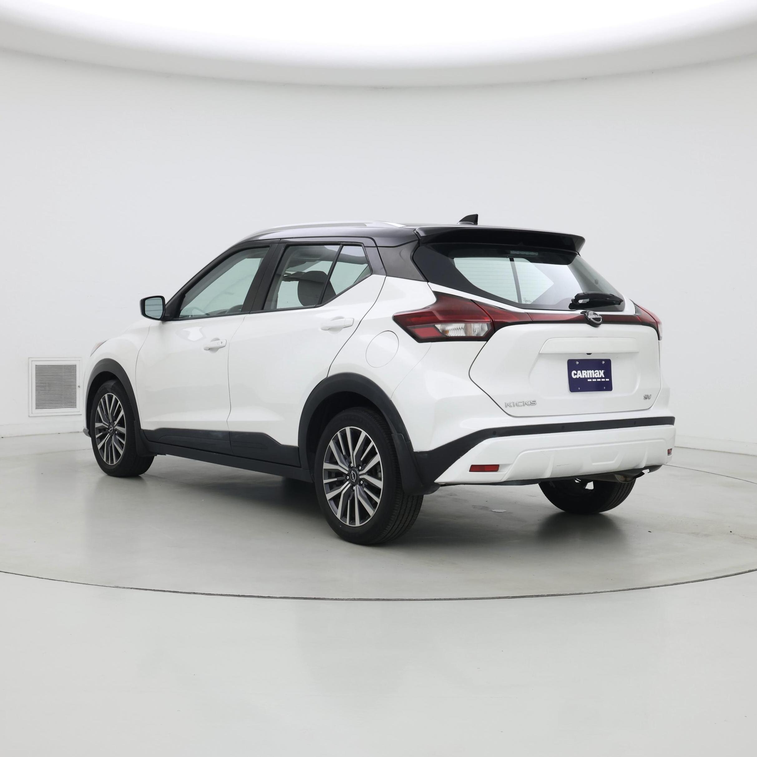 Thumbnail: 2022 Nissan Kicks - 2